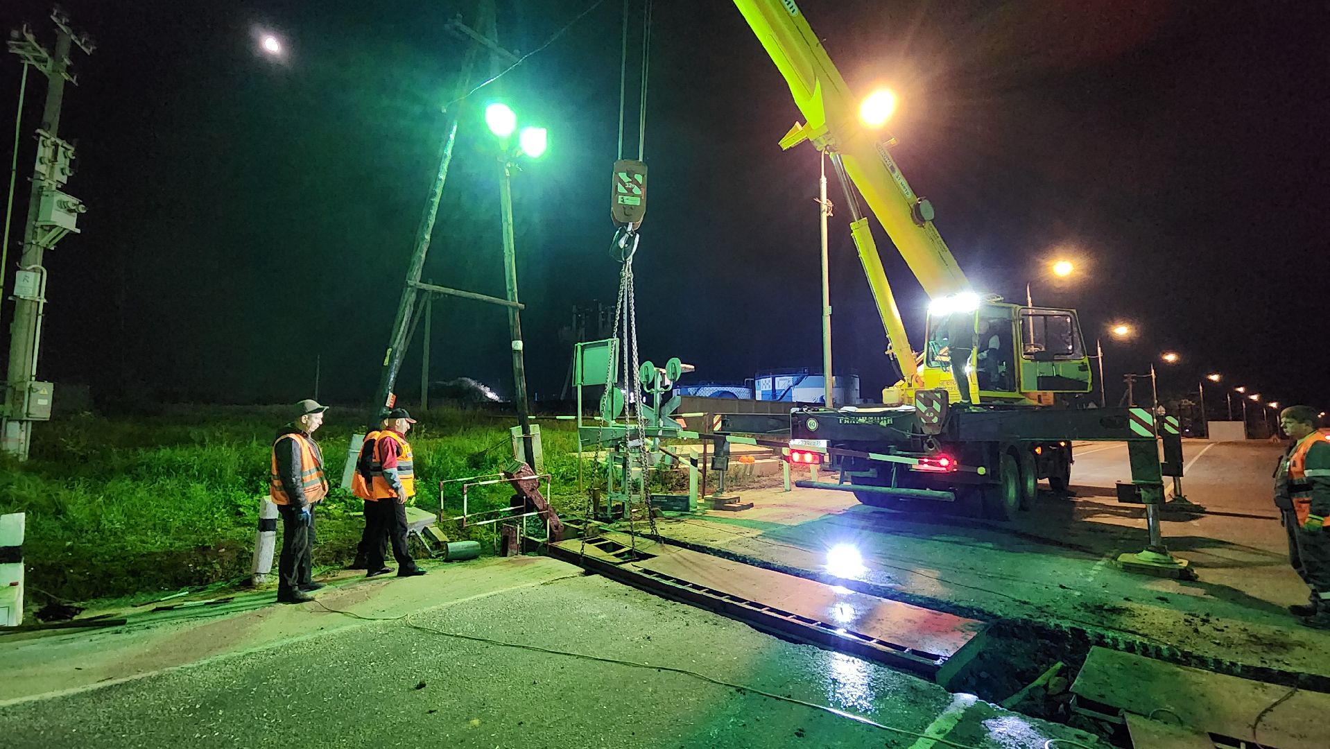 волоколамск, ремонт переезда, железная дорога,