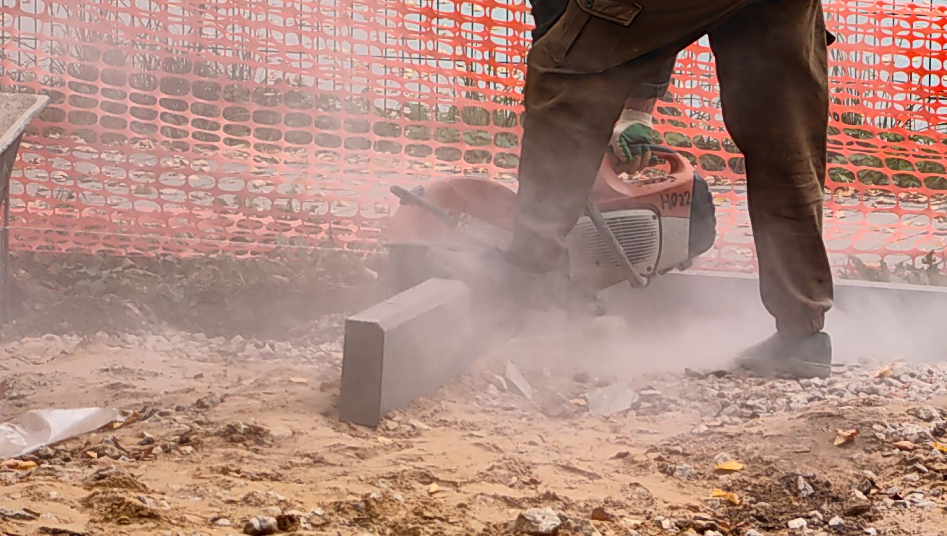 бордюр, детская игровая площадка, воркаут, карусели, качели, горки,