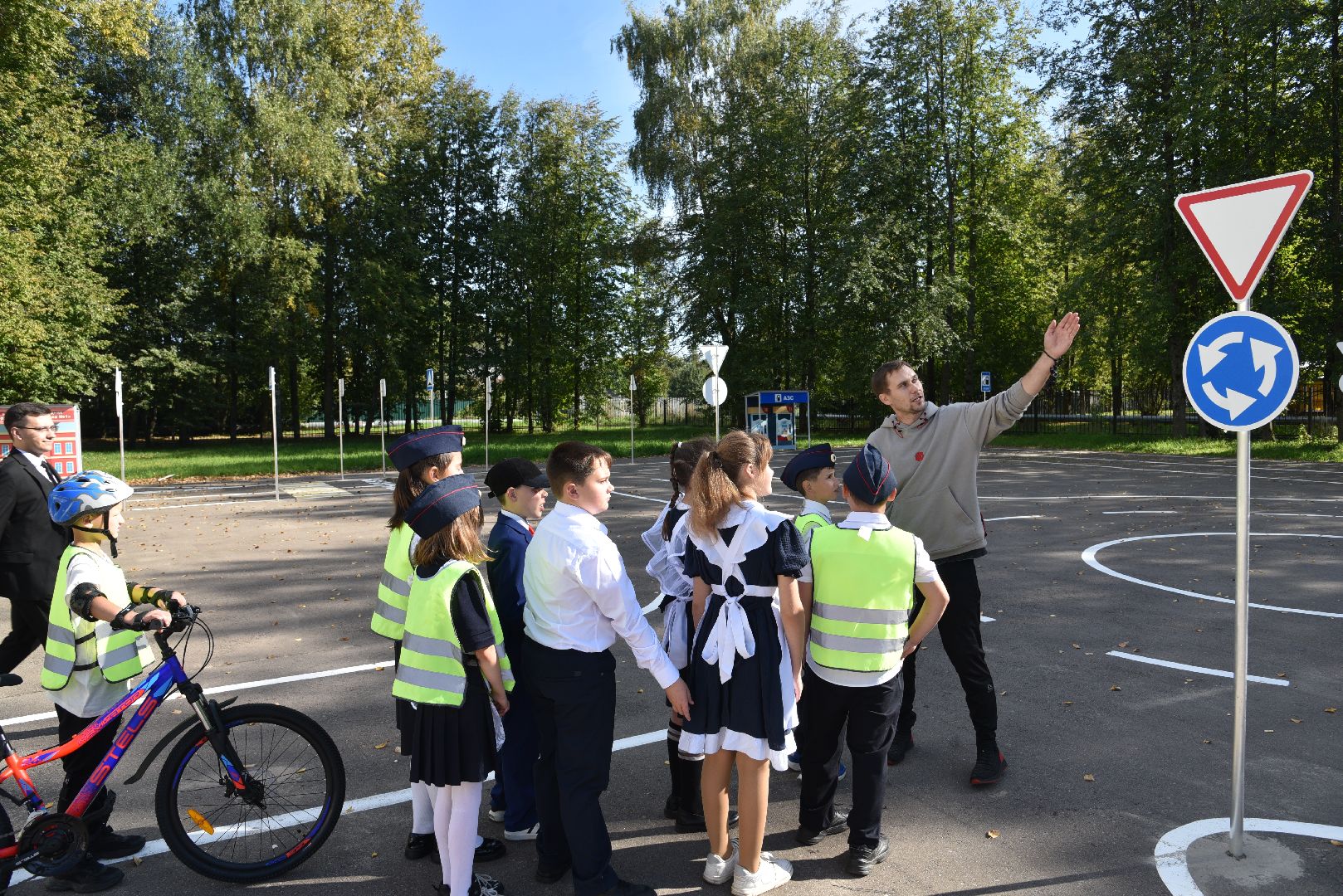 лотошино, лотошинская школа 1, дети, госавтоинспекция, автогородок, правила дорожного движения,