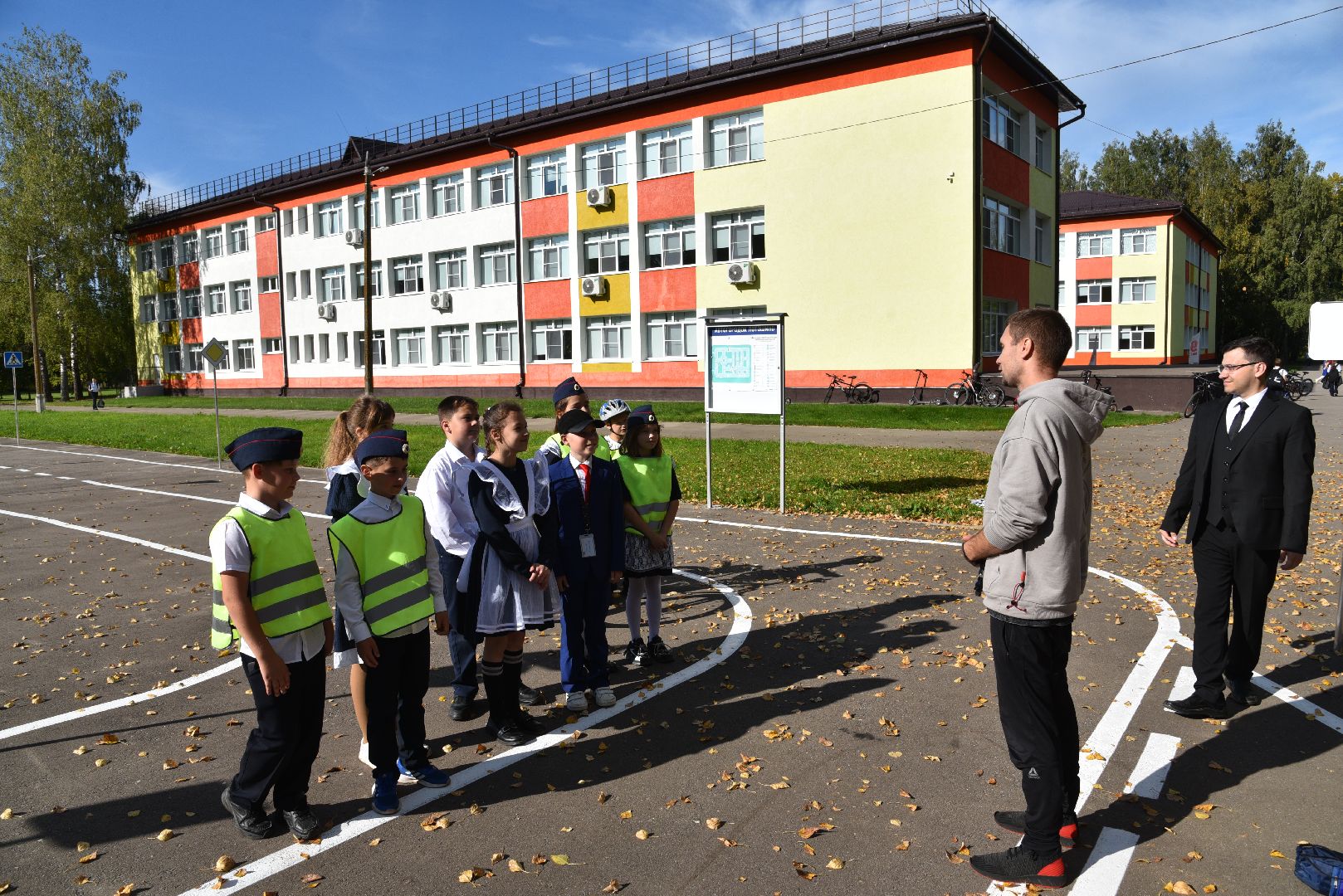 лотошино, лотошинская школа 1, дети, госавтоинспекция, автогородок, правила дорожного движения,