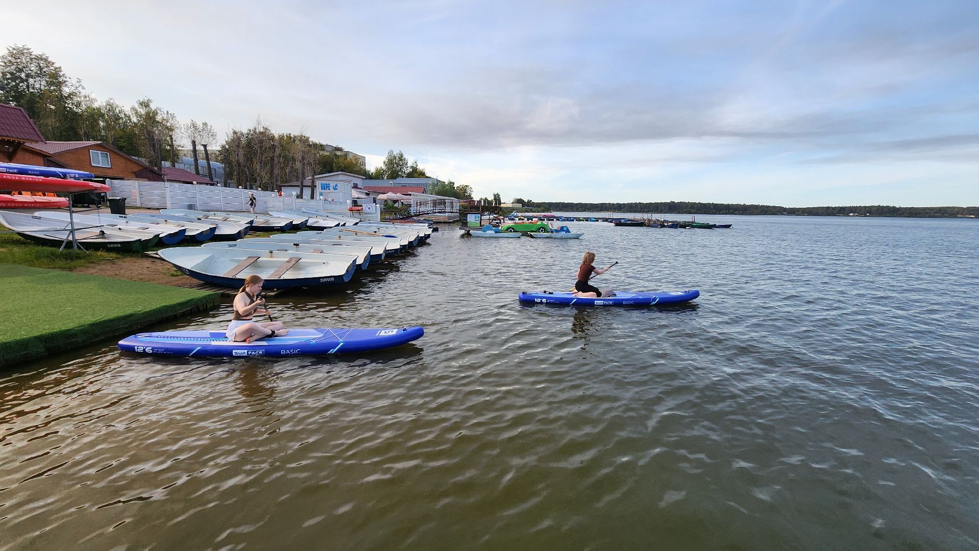 солнечногорск, озеро сенеж, лодочная станция, водные прогулки,