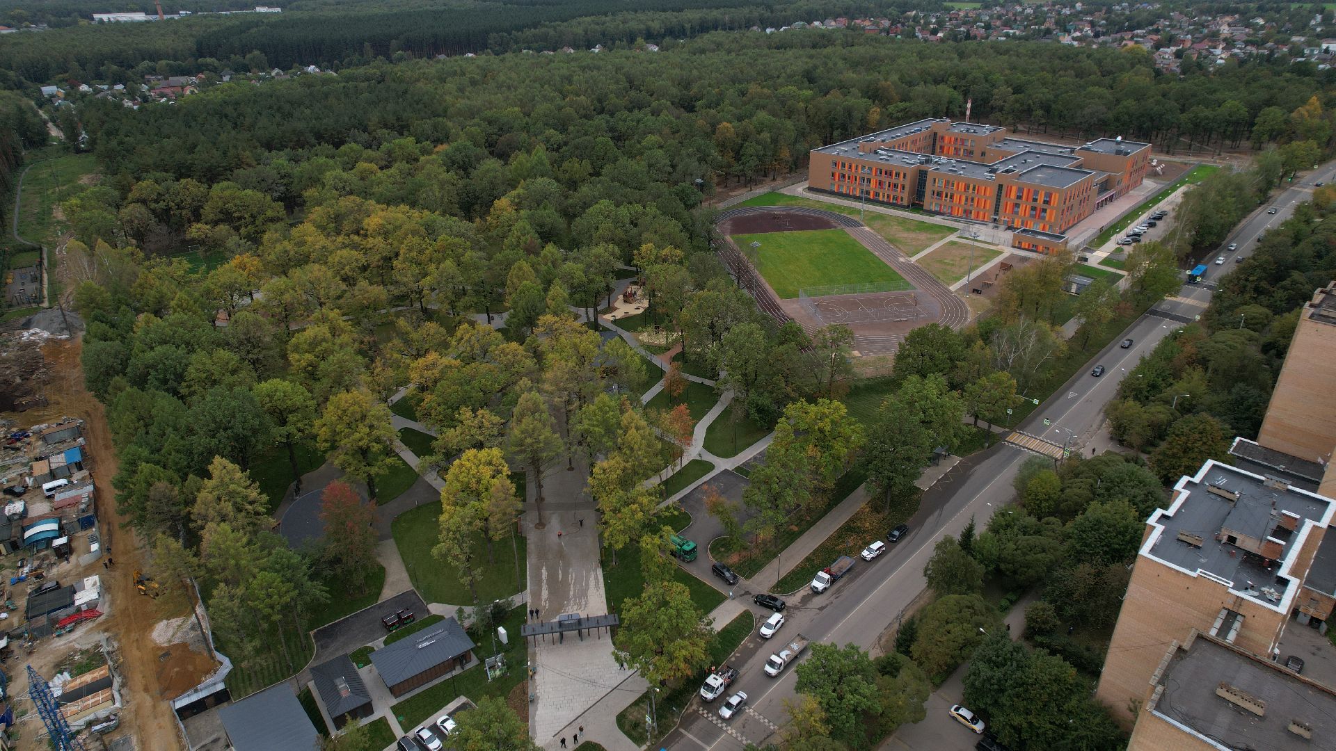 видео с коптера, лесопарк дубрава подольск, благоустройство парка подольск,