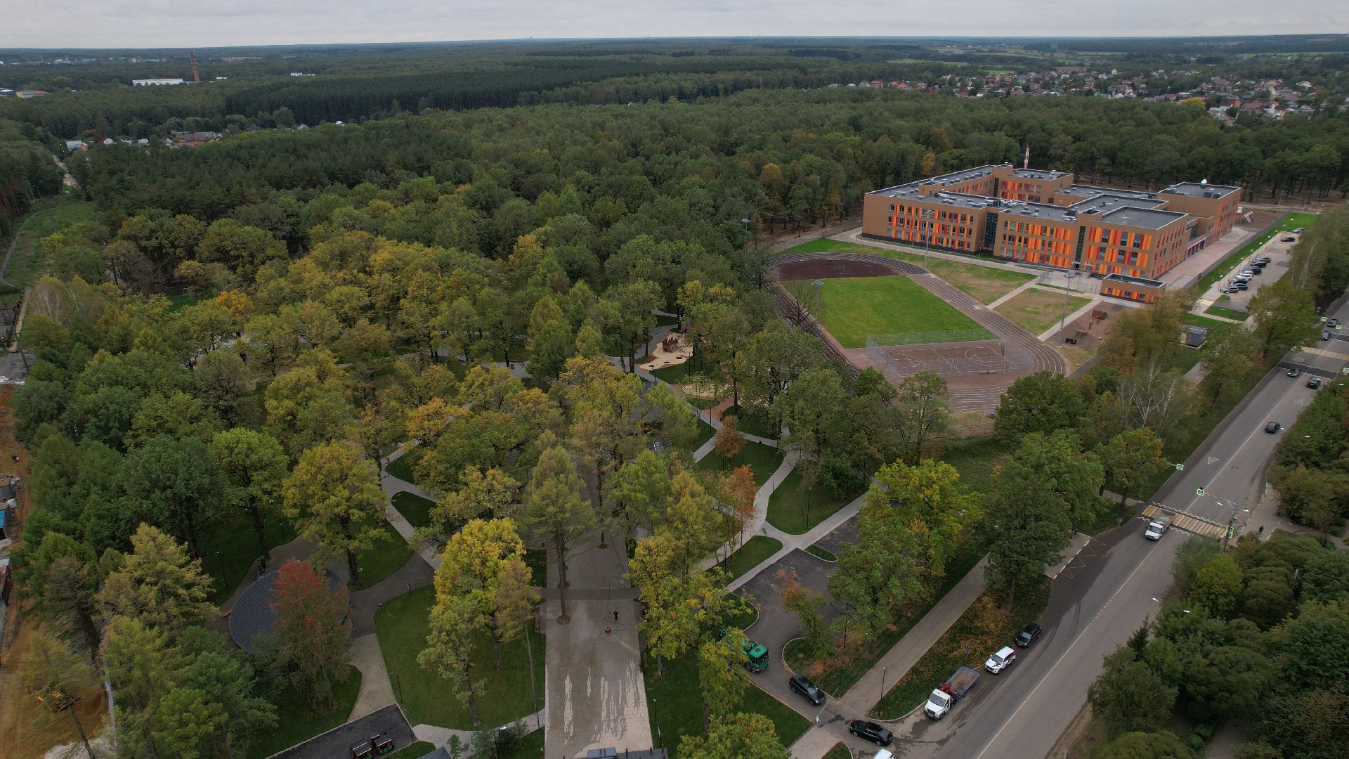 видео с коптера, лесопарк дубрава подольск, благоустройство парка подольск,