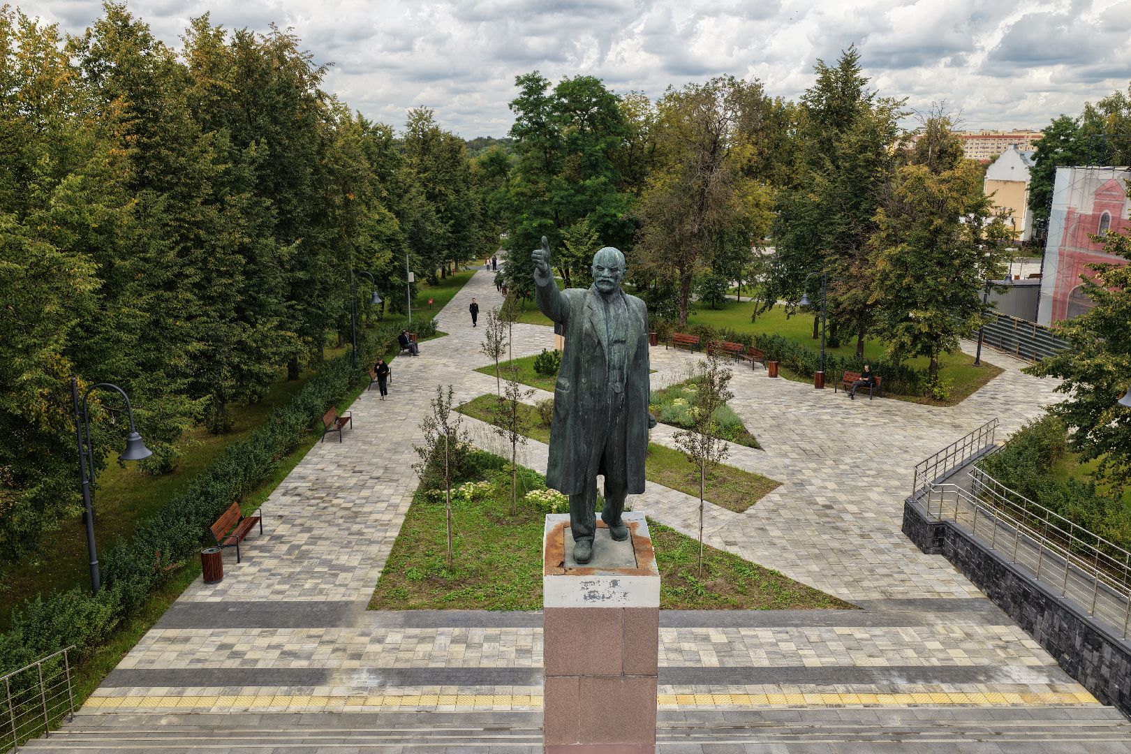 видео с коптера, сквер бугрова,  благоустройство в богородском,