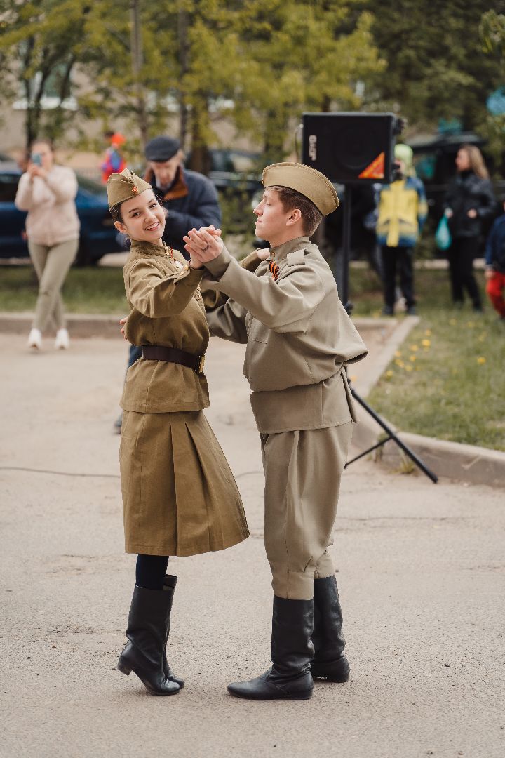 Можайск, Можайский городской округ, Подмосковье, День Победы, поздравление ветерана, фронтовая бригада, песни военных лет, 9 мая