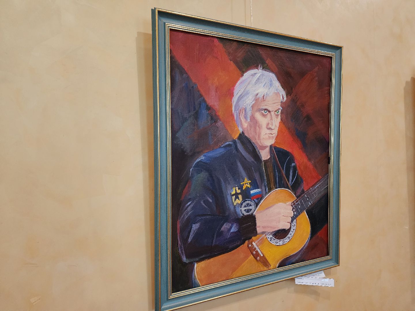 чехов, улица чехова 45, дк дружба, выставка, герои нашего времени, экспозиция, портреты, ветераны сво, участники сво, волонтеры, медработники, священники, специальная военная операция,