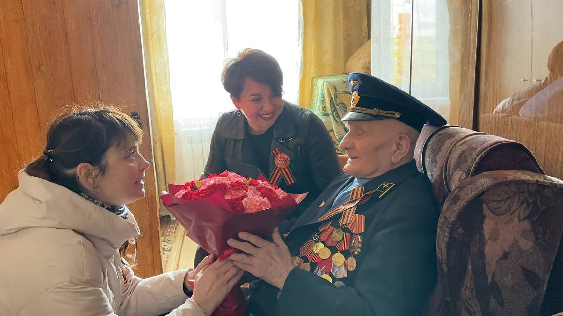 Можайск, Можайский городской округ, Подмосковье, День Победы, поздравление ветерана, фронтовая бригада, песни военных лет, 9 мая