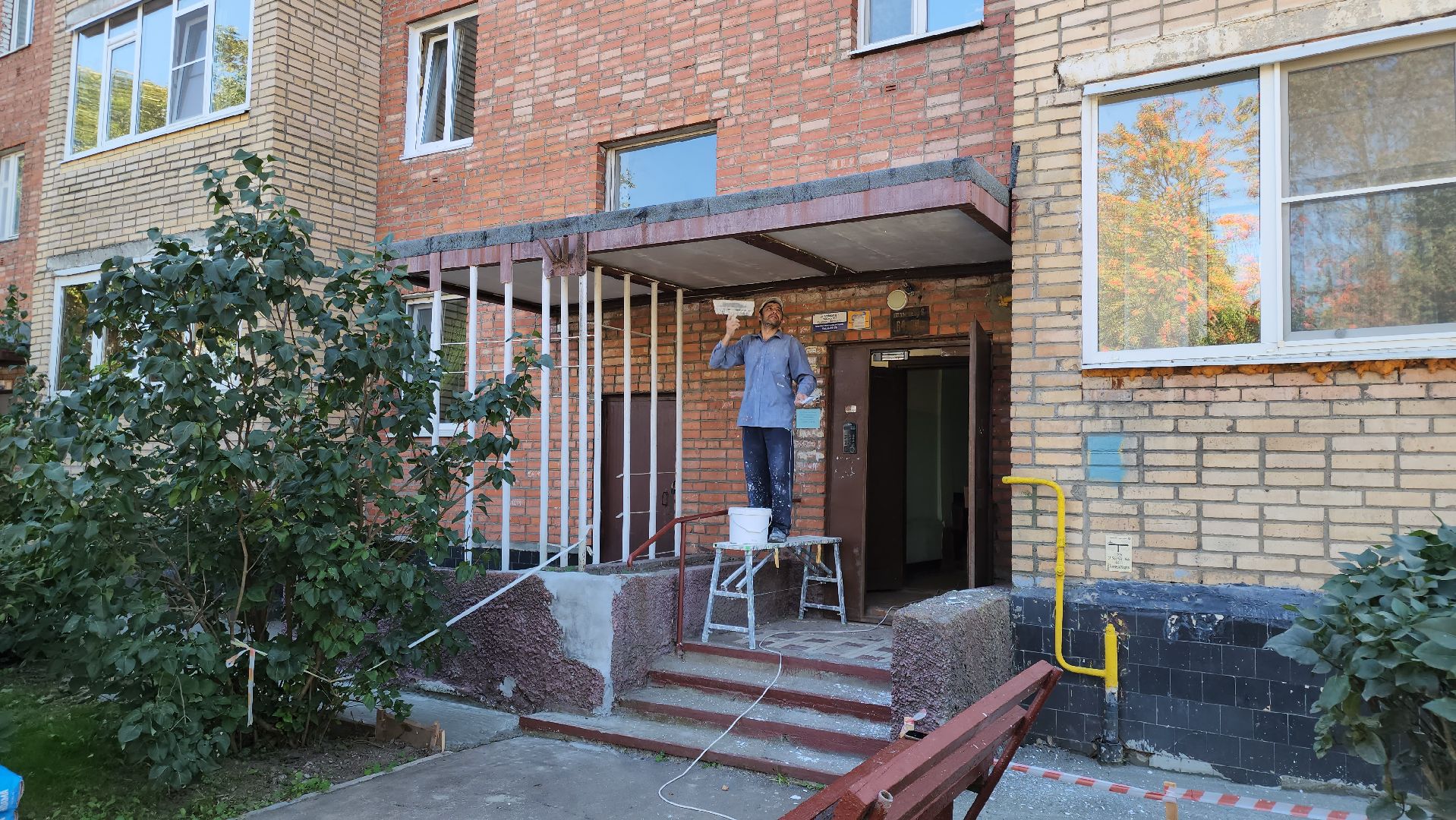 кашира, жкх, подъезды , ремонт, козырьки подъездов, гидроизоляция, штукатурка, отмостка,