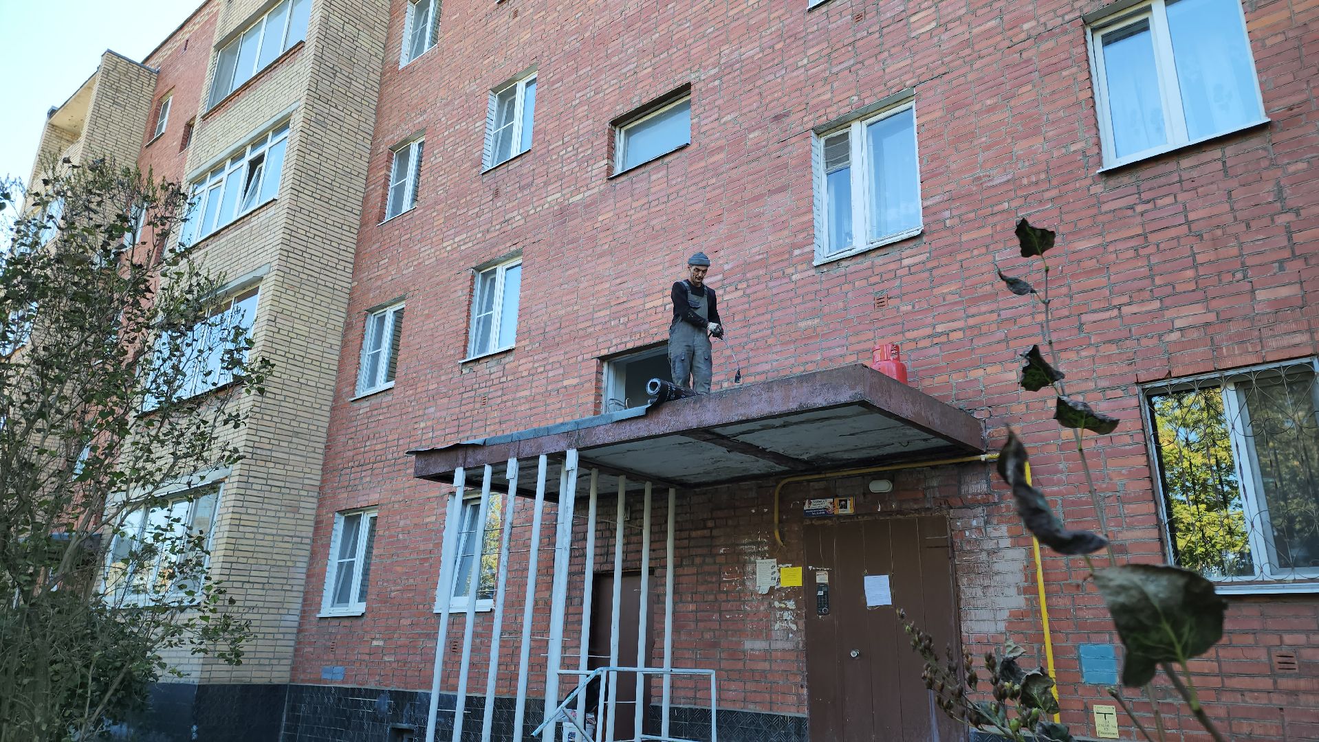 кашира, жкх, подъезды , ремонт, козырьки подъездов, гидроизоляция, штукатурка, отмостка,