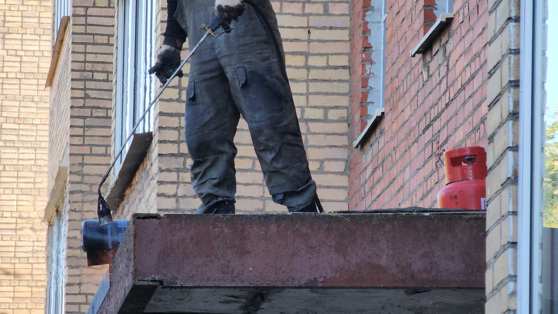 кашира, жкх, подъезды , ремонт, козырьки подъездов, гидроизоляция, штукатурка, отмостка,