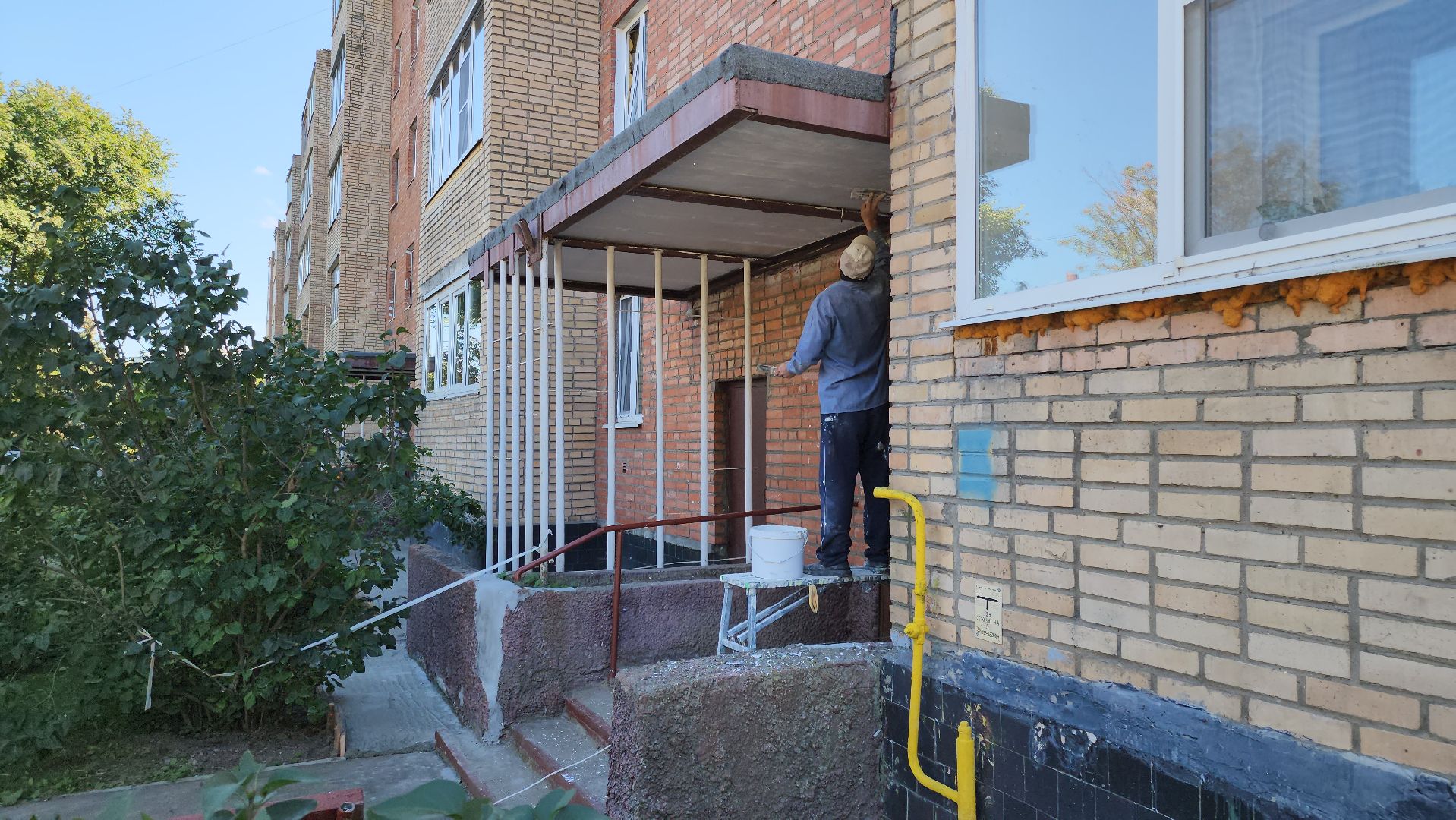 кашира, жкх, подъезды , ремонт, козырьки подъездов, гидроизоляция, штукатурка, отмостка,