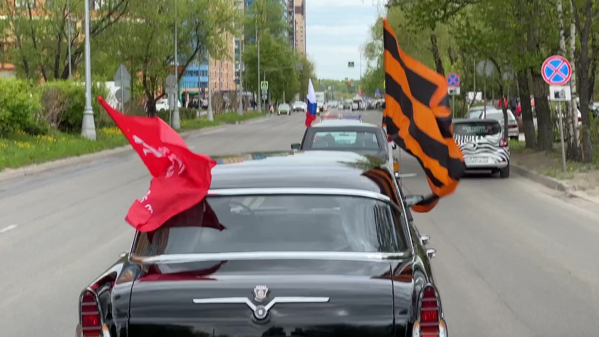 Реутов, Бессмертный автополк, колонна, шествие