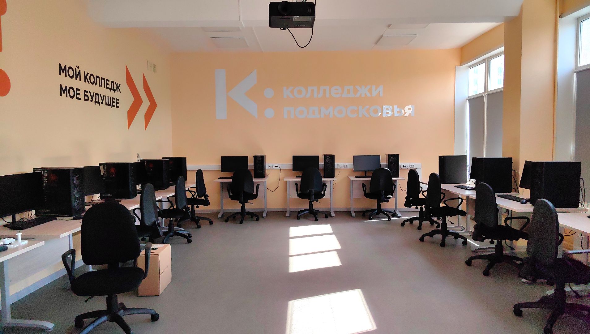 колледж, станки с чпу, 3D-моделирование, мастерская, студент,