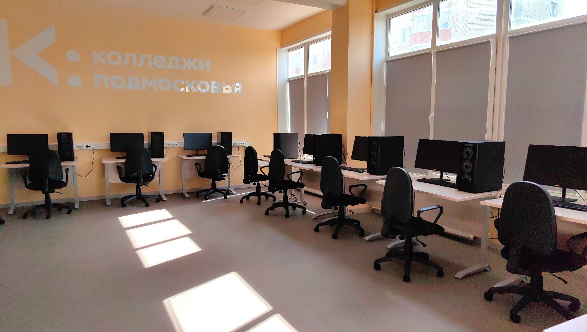 колледж, станки с чпу, 3D-моделирование, мастерская, студент,