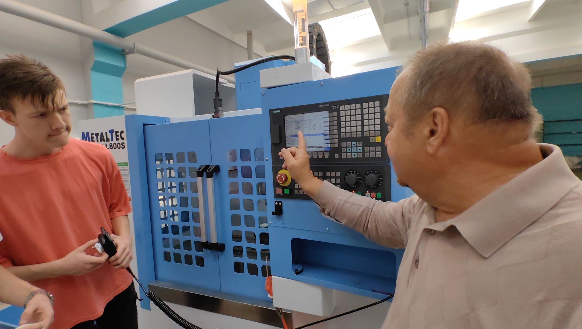 колледж, станки с чпу, 3D-моделирование, мастерская, студент,