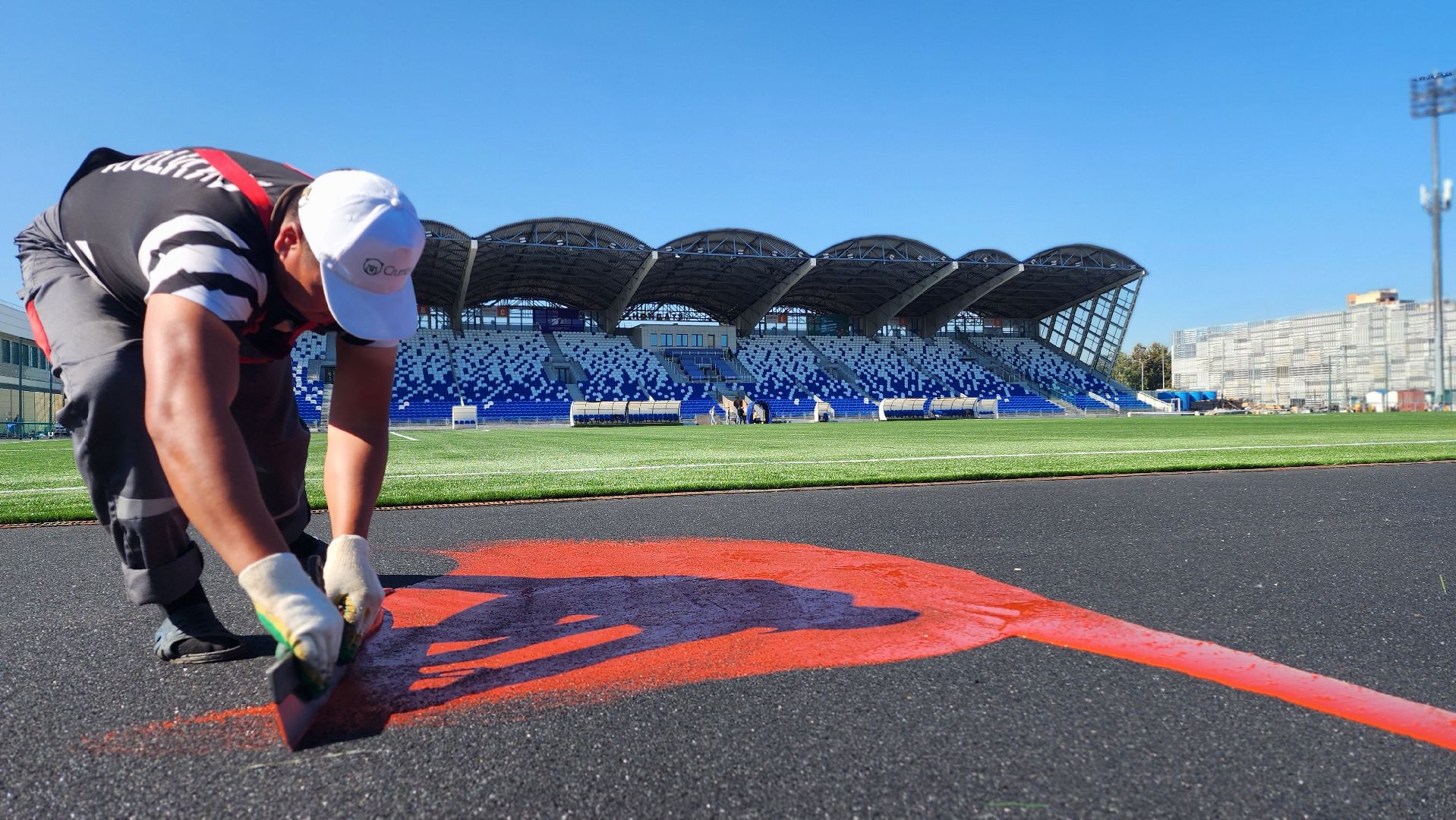 стадион , ремонт , резиное покрытие , домодедово, подмосковье , беговые дорожки , авангард ,
