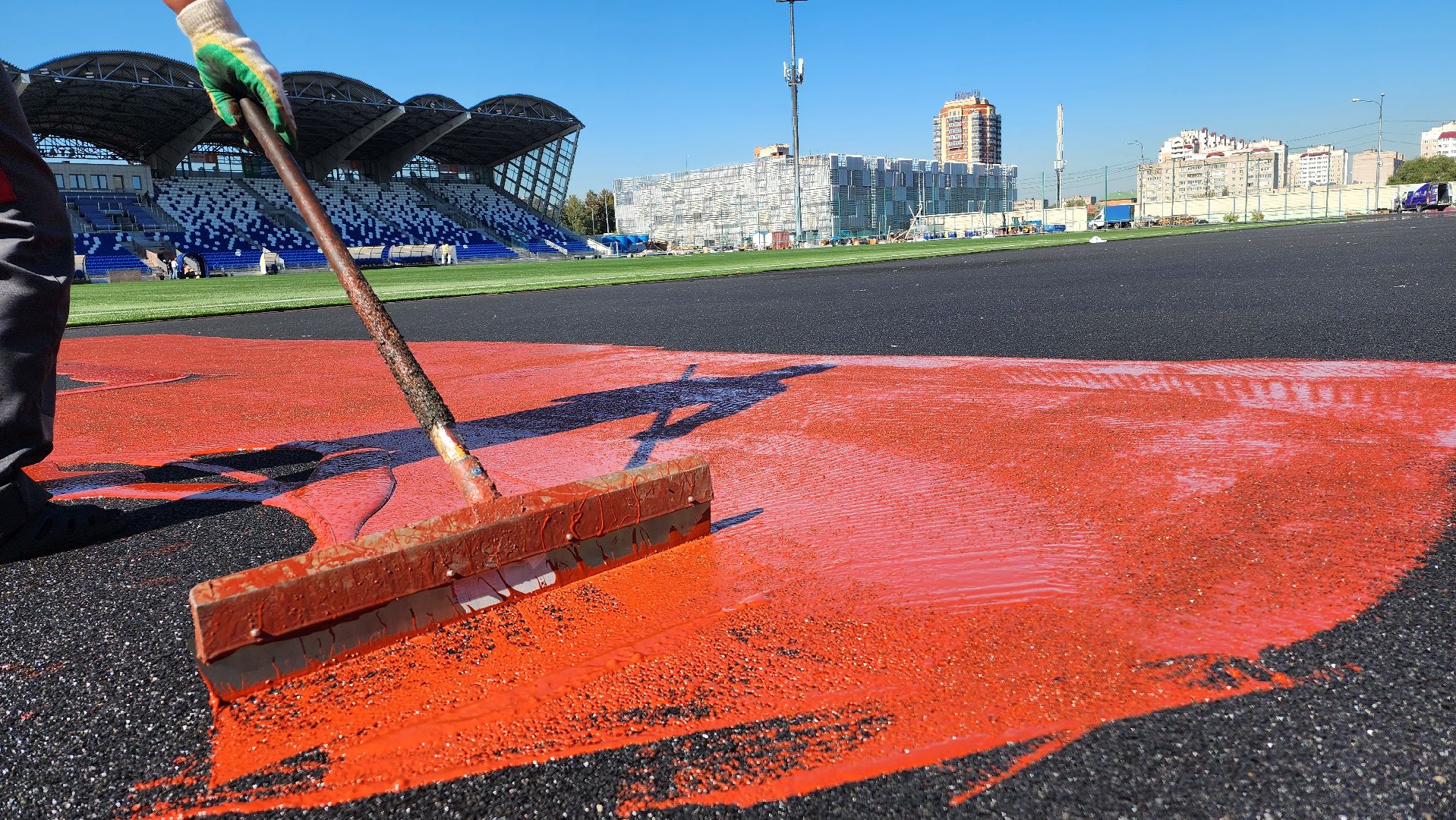 стадион , ремонт , резиное покрытие , домодедово, подмосковье , беговые дорожки , авангард ,