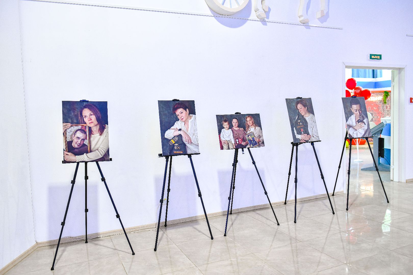 выставка, картины, сво,