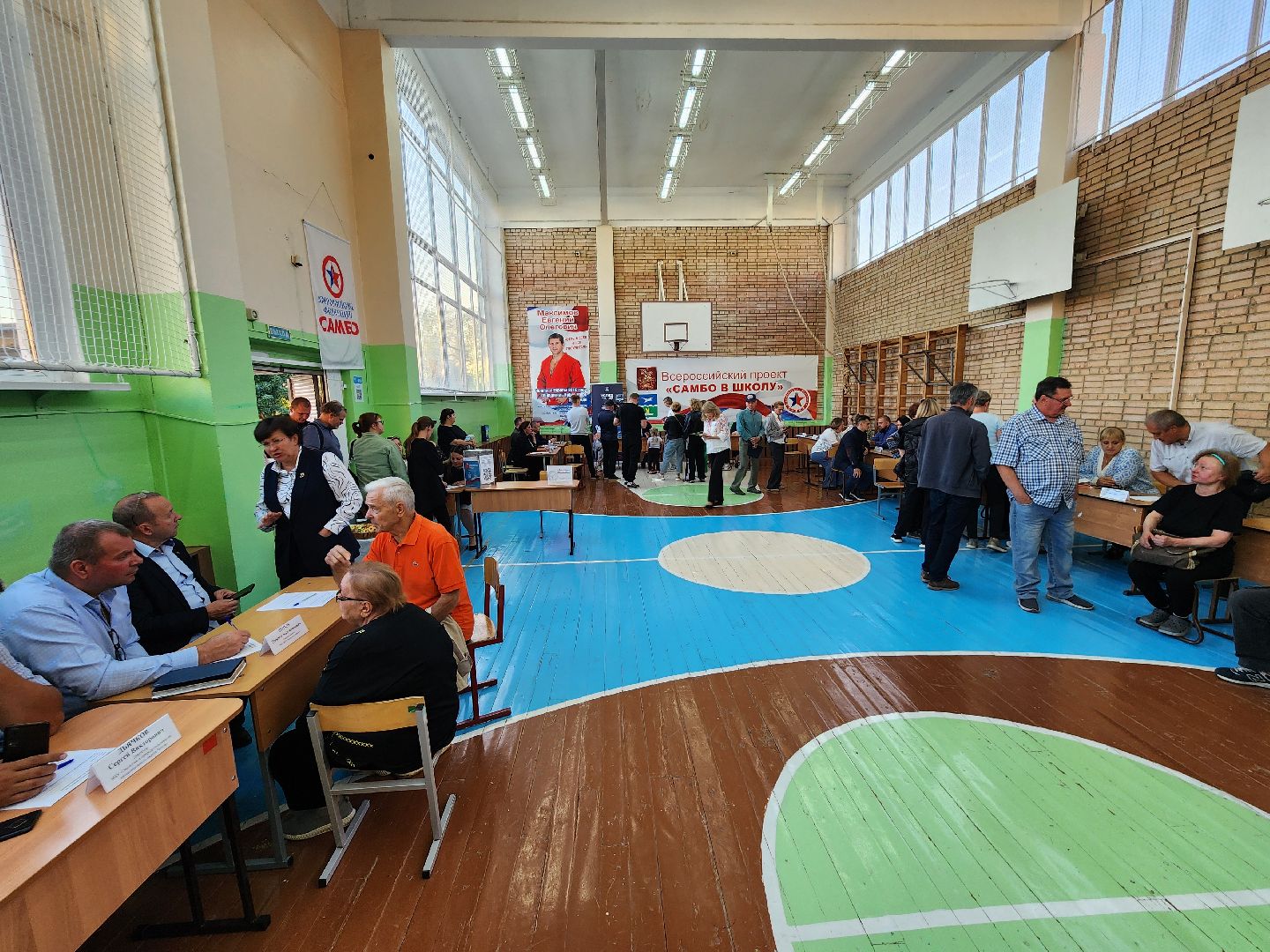 чехов, село молоди, выездная администрация, встреча с жителями, обращения граждан, улица парковая, ремонт дороги, восстановление покрытия, дорожный ремонт, отсыпка щебнем и крошкой, укладка асфальта, многодетная мать, Татьяна Желтова, мбу чеховское благоустройство,заявка на ремонт,