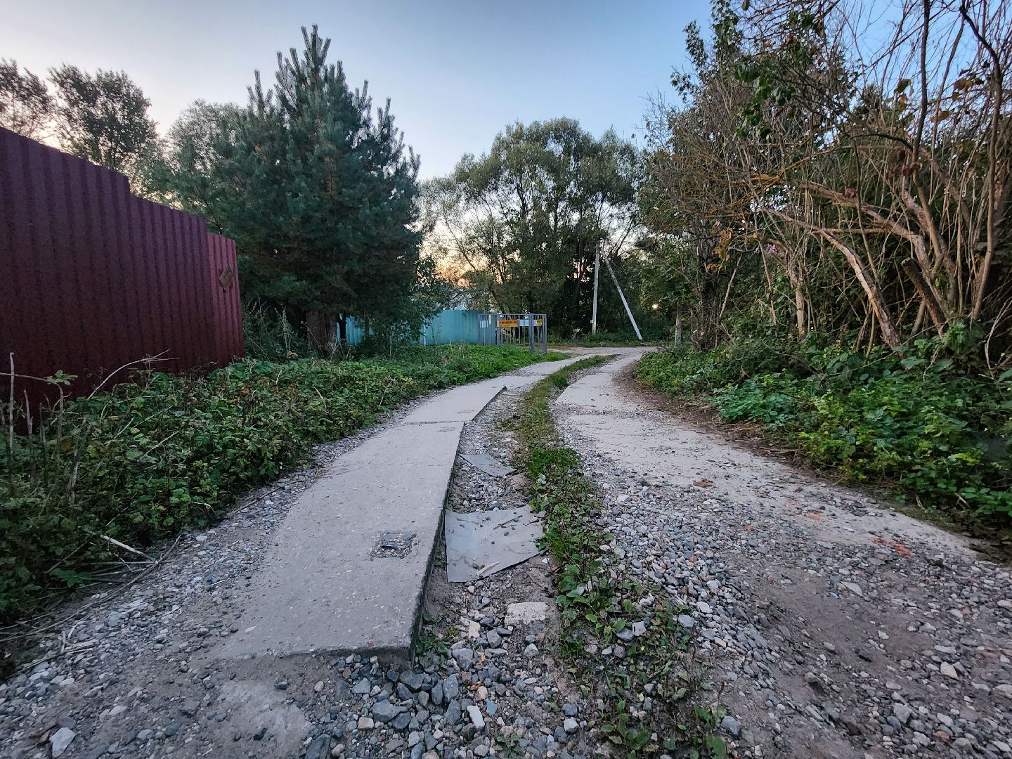 чехов, село молоди, выездная администрация, встреча с жителями, обращения граждан, улица парковая, ремонт дороги, восстановление покрытия, дорожный ремонт, отсыпка щебнем и крошкой, укладка асфальта, многодетная мать, Татьяна Желтова, мбу чеховское благоустройство,заявка на ремонт,