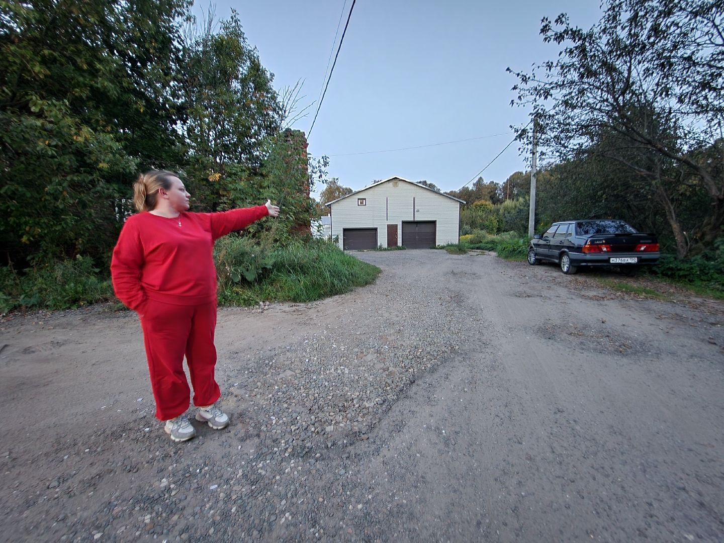 чехов, село молоди, выездная администрация, встреча с жителями, обращения граждан, улица парковая, ремонт дороги, восстановление покрытия, дорожный ремонт, отсыпка щебнем и крошкой, укладка асфальта, многодетная мать, Татьяна Желтова, мбу чеховское благоустройство,заявка на ремонт,