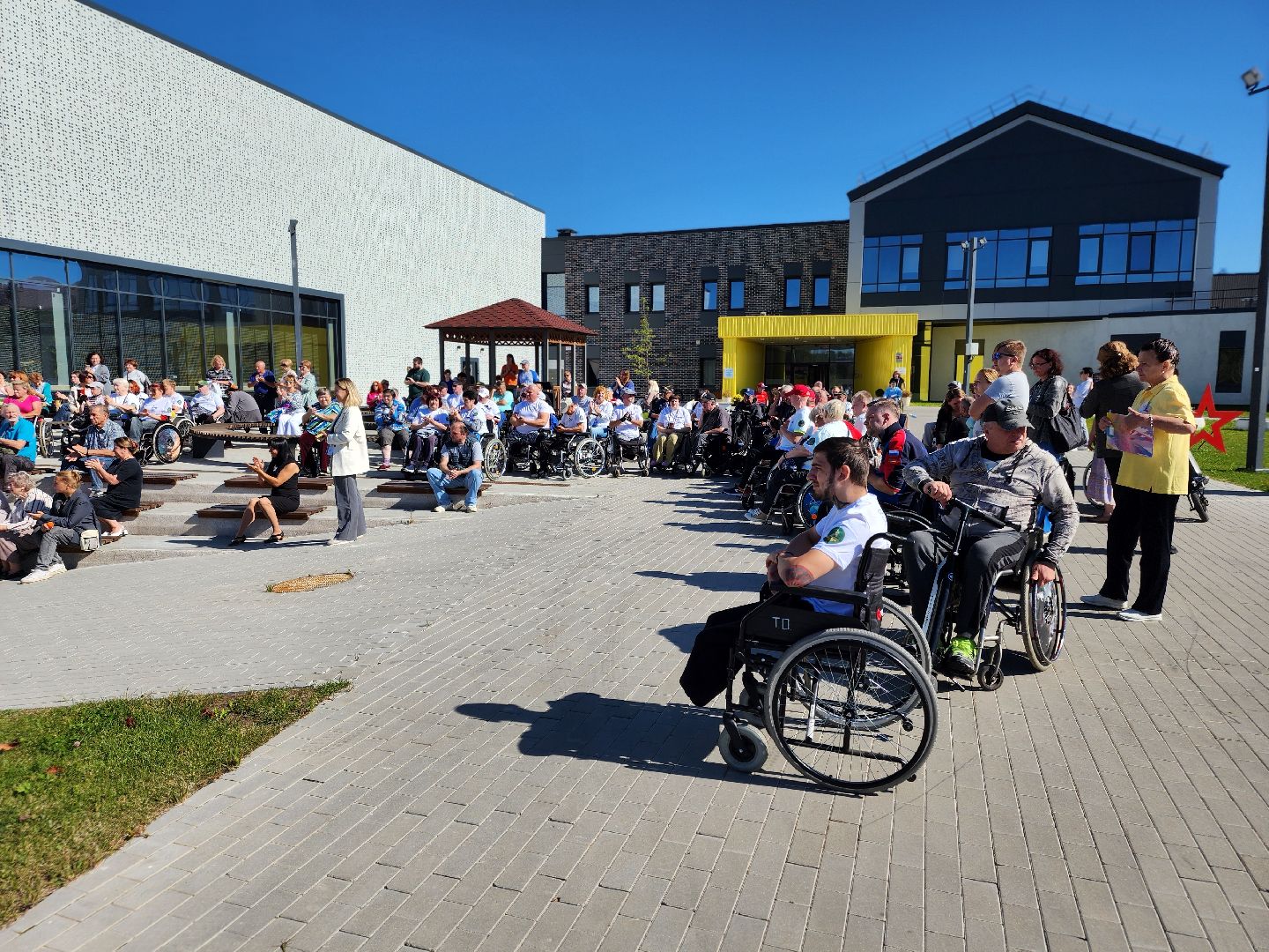 сергиев посад, сергиево-посадский городской округ, центр мещерякова, подмосковье без границ, игорь гундеров, колясочники, фестиваль равных возможностей, забег на колясках, колесница,