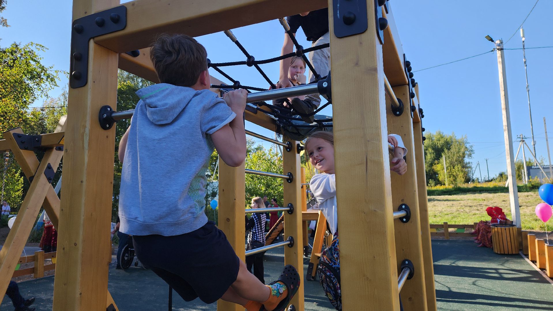 серпухов, бутрулино, подмосковье, новая детская площадка,