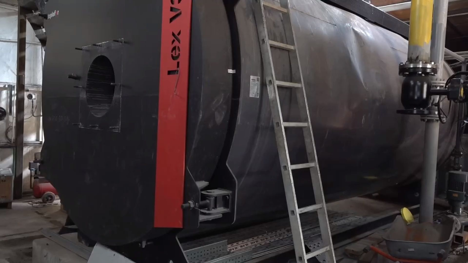 чехов, микрорайон венюково, улица гагарина, котельная 4, реконструкция, модернизация, новые котлы, насосы, замена и ремонт оборудования, подготовка к отопительному сезону, губернатор московской области, глава округа михаил собакин, программа модернизации объектов теплоснабжения, монтаж трубопроводов, ремонт теплосети,