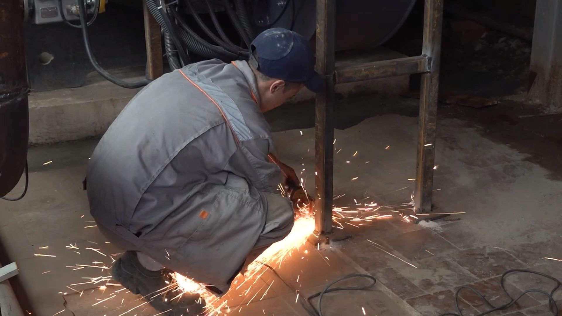 чехов, микрорайон венюково, улица гагарина, котельная 4, реконструкция, модернизация, новые котлы, насосы, замена и ремонт оборудования, подготовка к отопительному сезону, губернатор московской области, глава округа михаил собакин, программа модернизации объектов теплоснабжения, монтаж трубопроводов, ремонт теплосети,