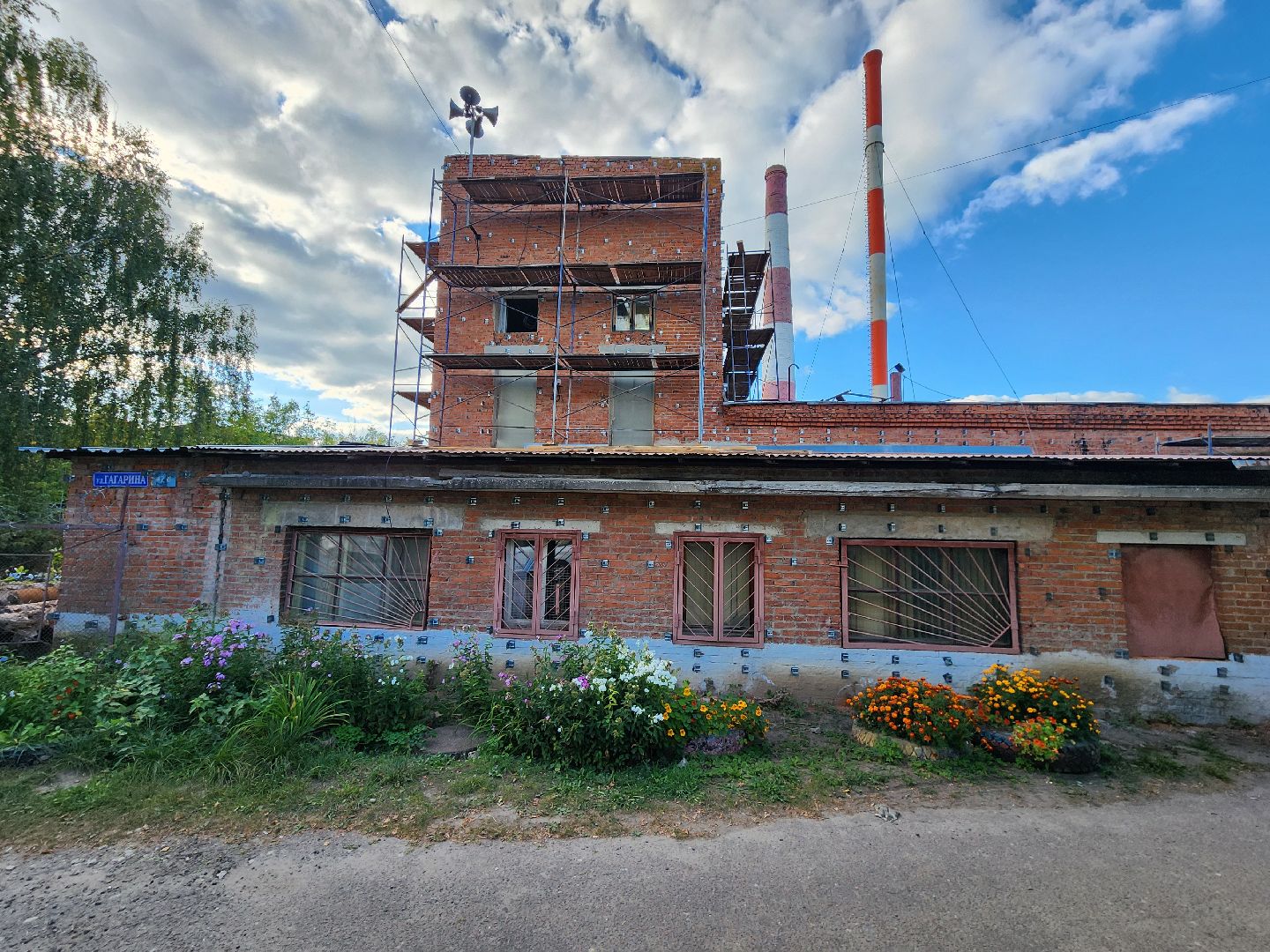 чехов, микрорайон венюково, улица гагарина, котельная 4, реконструкция, модернизация, новые котлы, насосы, замена и ремонт оборудования, подготовка к отопительному сезону, губернатор московской области, глава округа михаил собакин, программа модернизации объектов теплоснабжения, монтаж трубопроводов, ремонт теплосети,