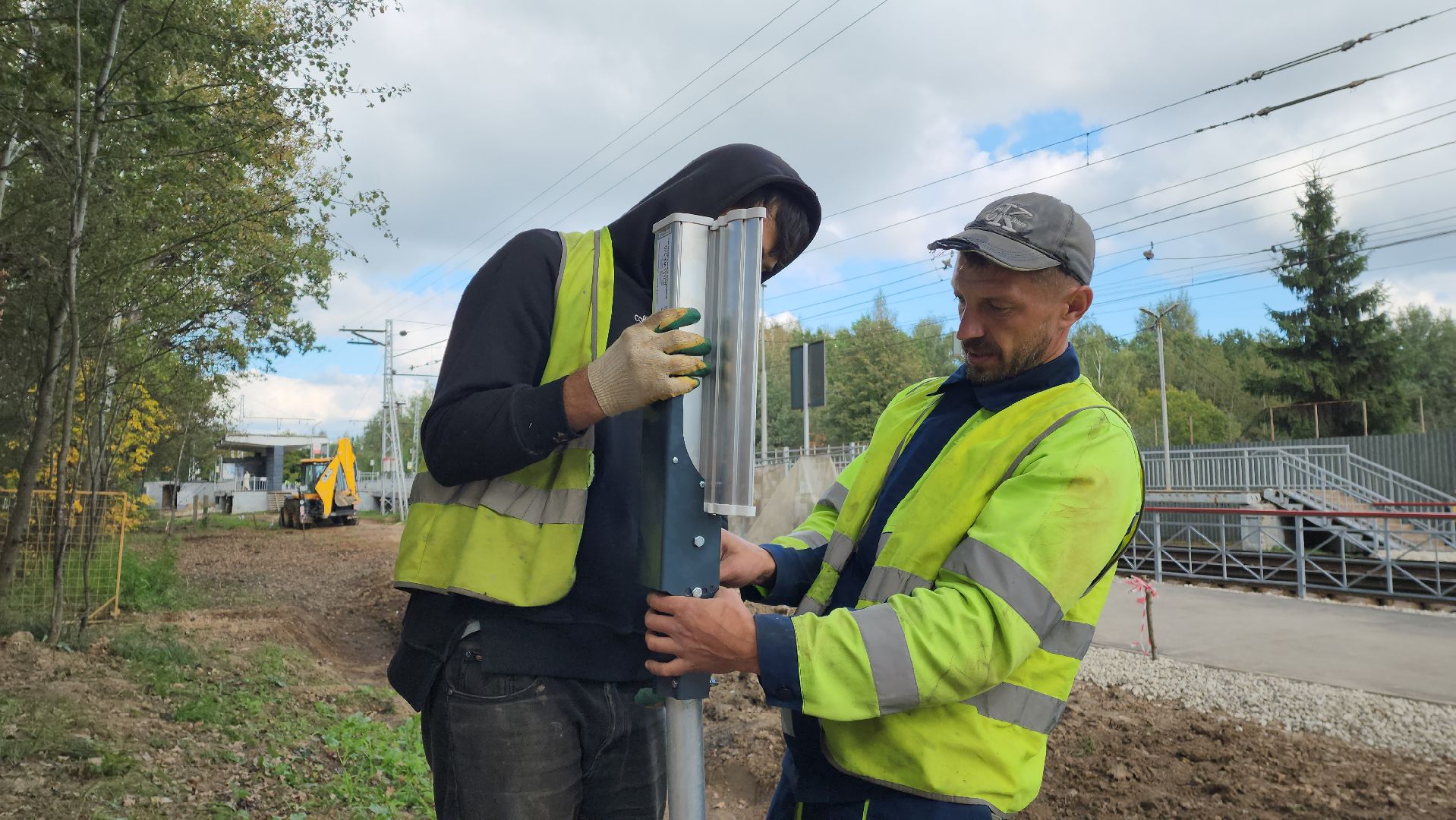 установка, Освещение , светодиодные фонари, железнодорожная станция, Луговая, Лобня ,