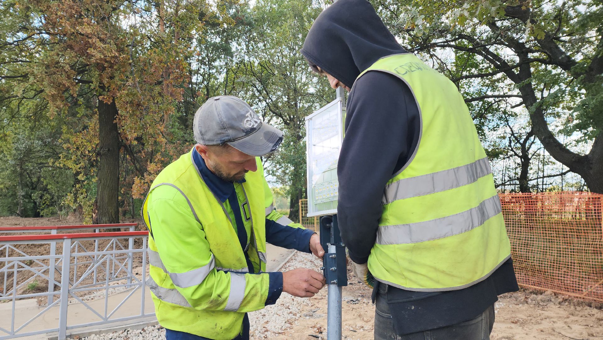 установка, Освещение , светодиодные фонари, железнодорожная станция, Луговая, Лобня ,