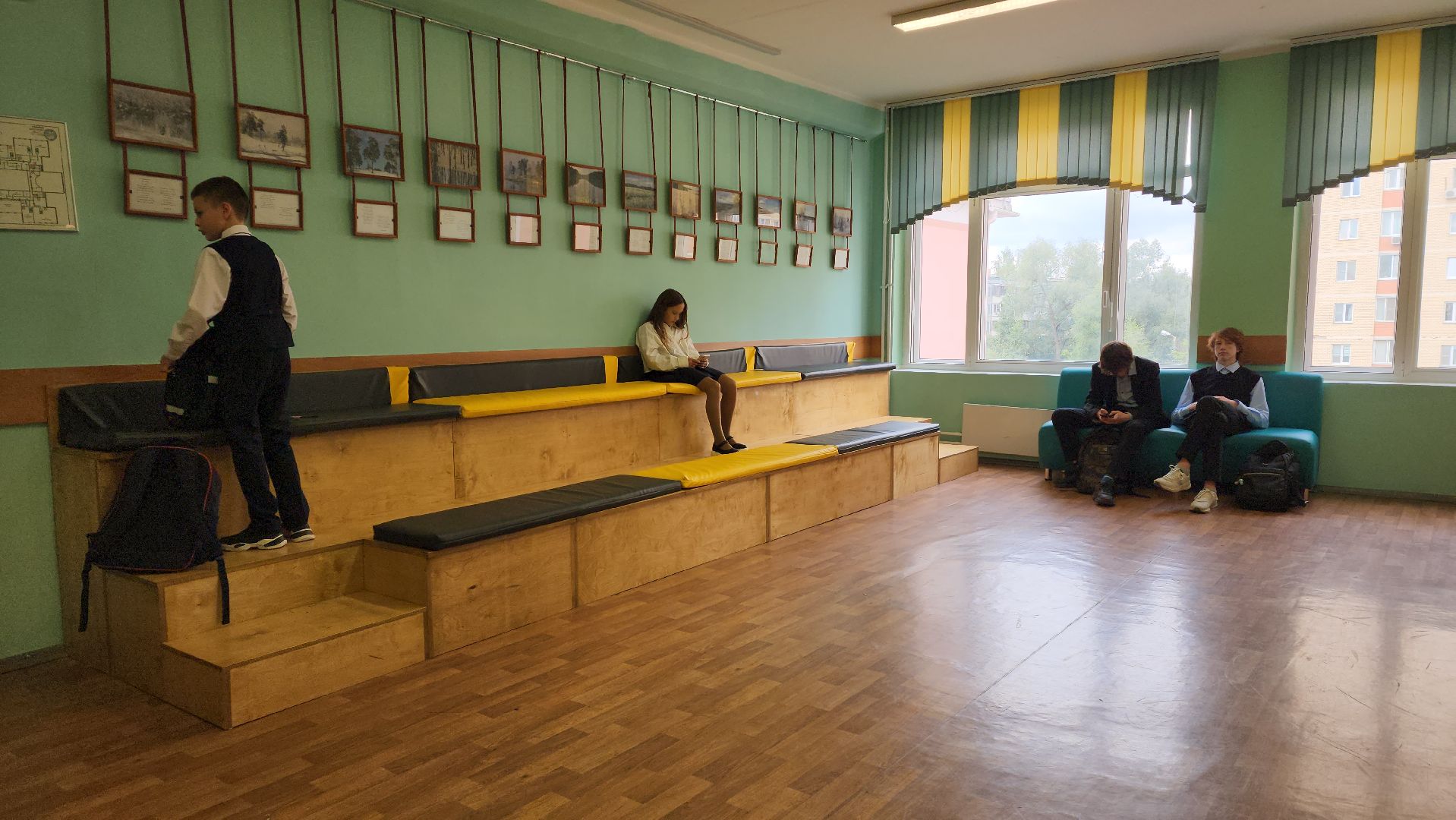 Школа, Лобня, зона отдыха, Школьная мебель ,