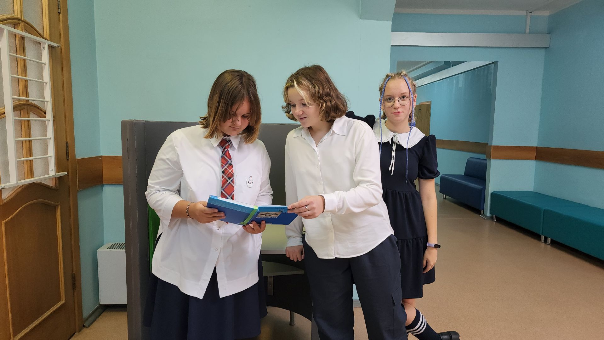 Школа, Лобня, зона отдыха, Школьная мебель ,