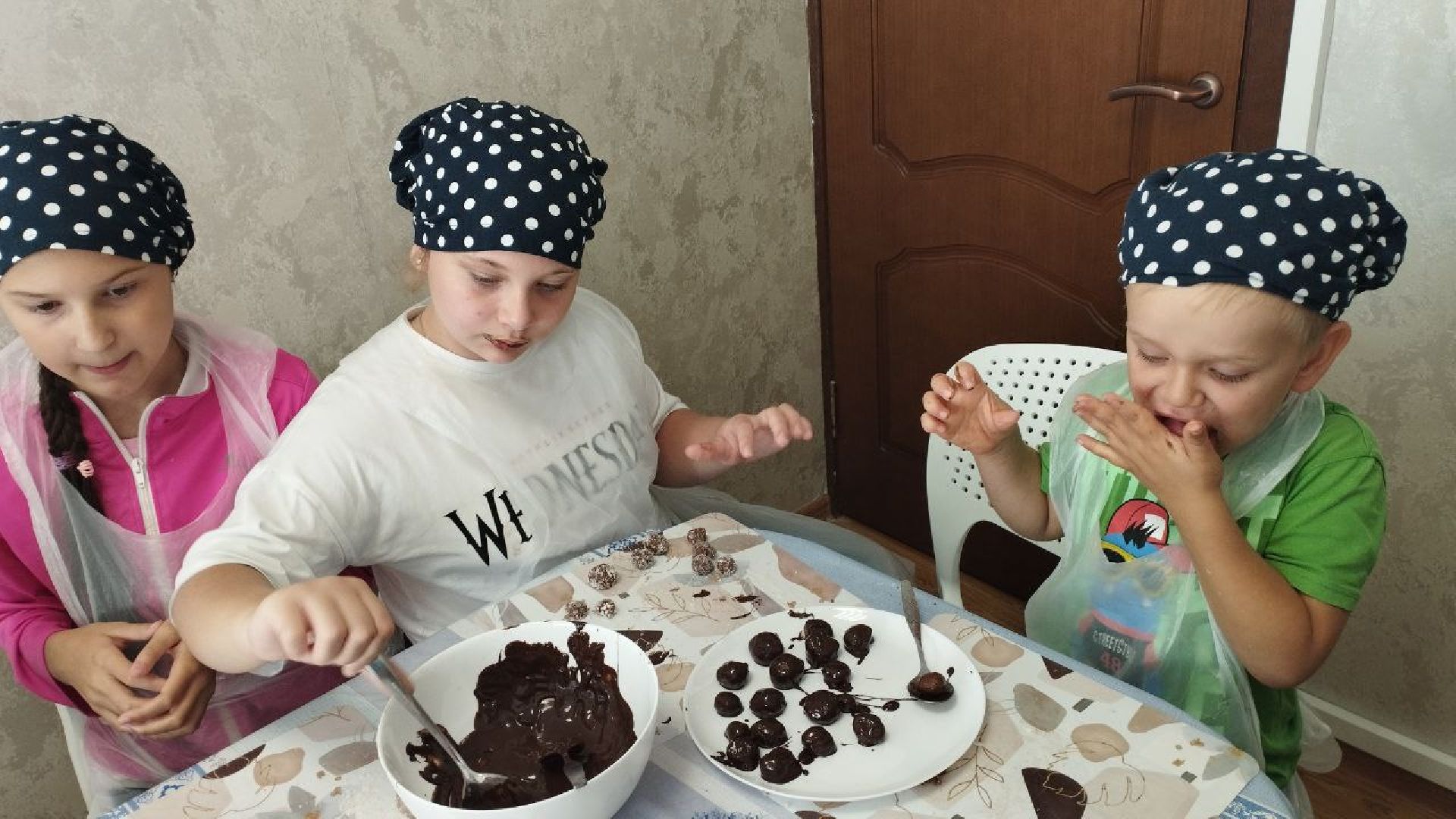 ивантеевка, центр социального обслуживания, дети с овз, дети с особенностями развития, шоколад, мастер-класс, мастер-класс для детей, социализация детей,