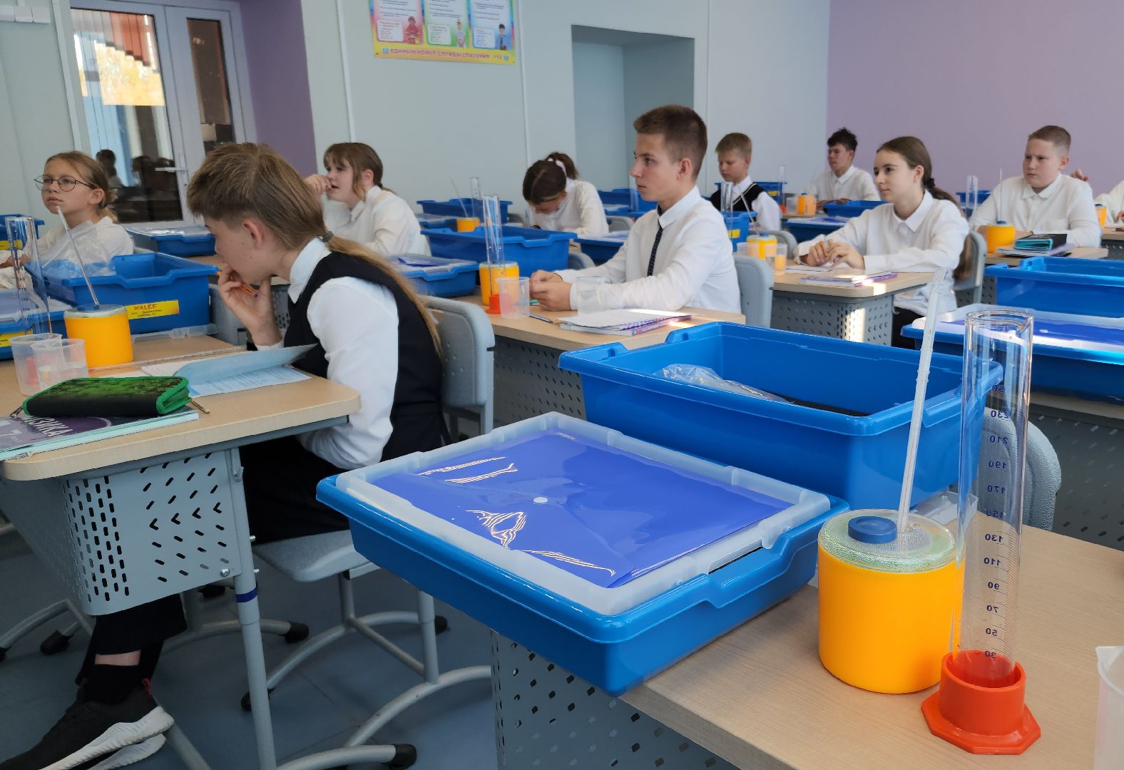 Новое оборудование в школе, ликинский автобусный завод, ликино-дулево, орехово-зуевский округ,