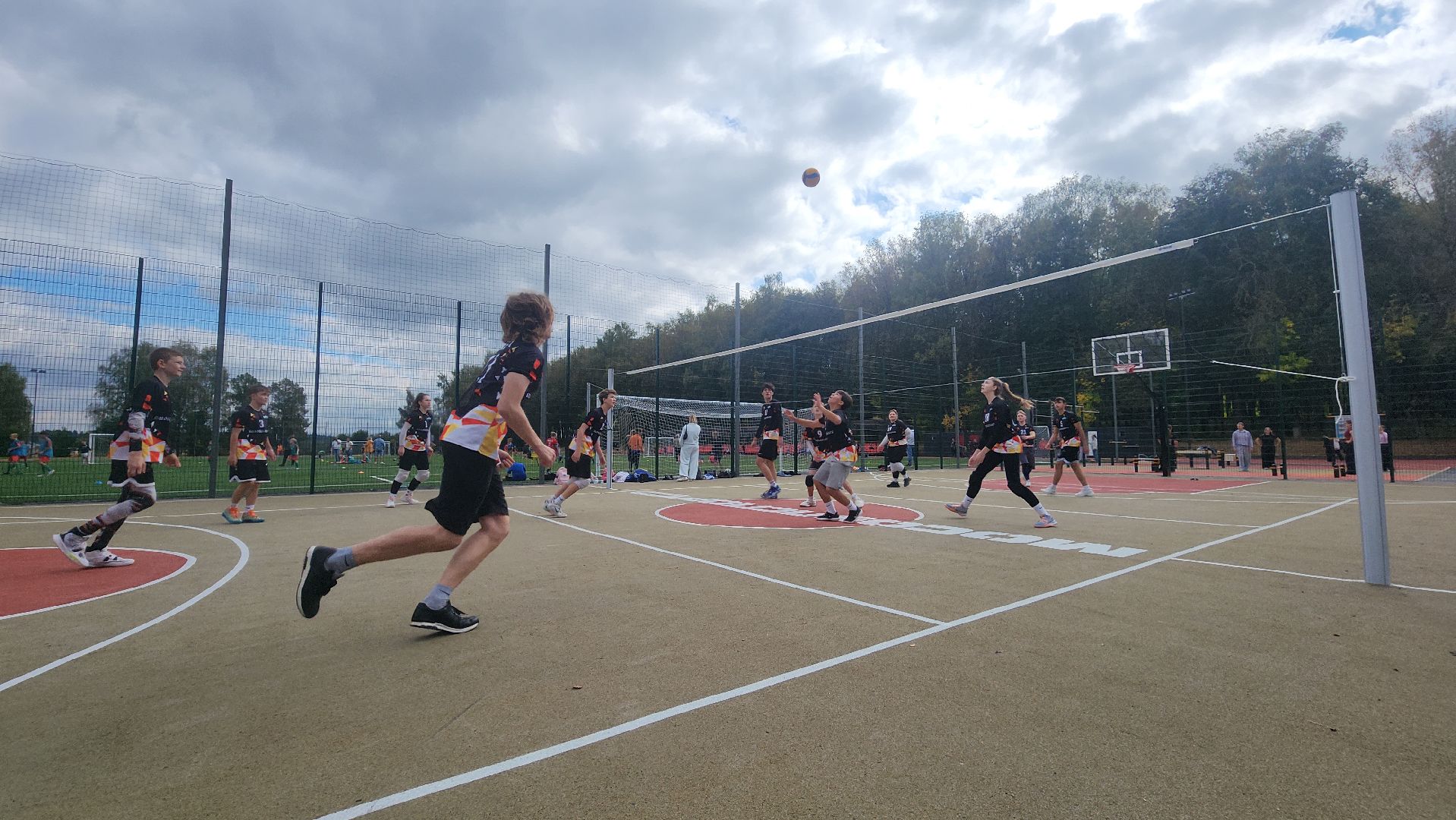 волоколамск, открытие стадиона, волейбол, многофункциональная спортивная площадка,