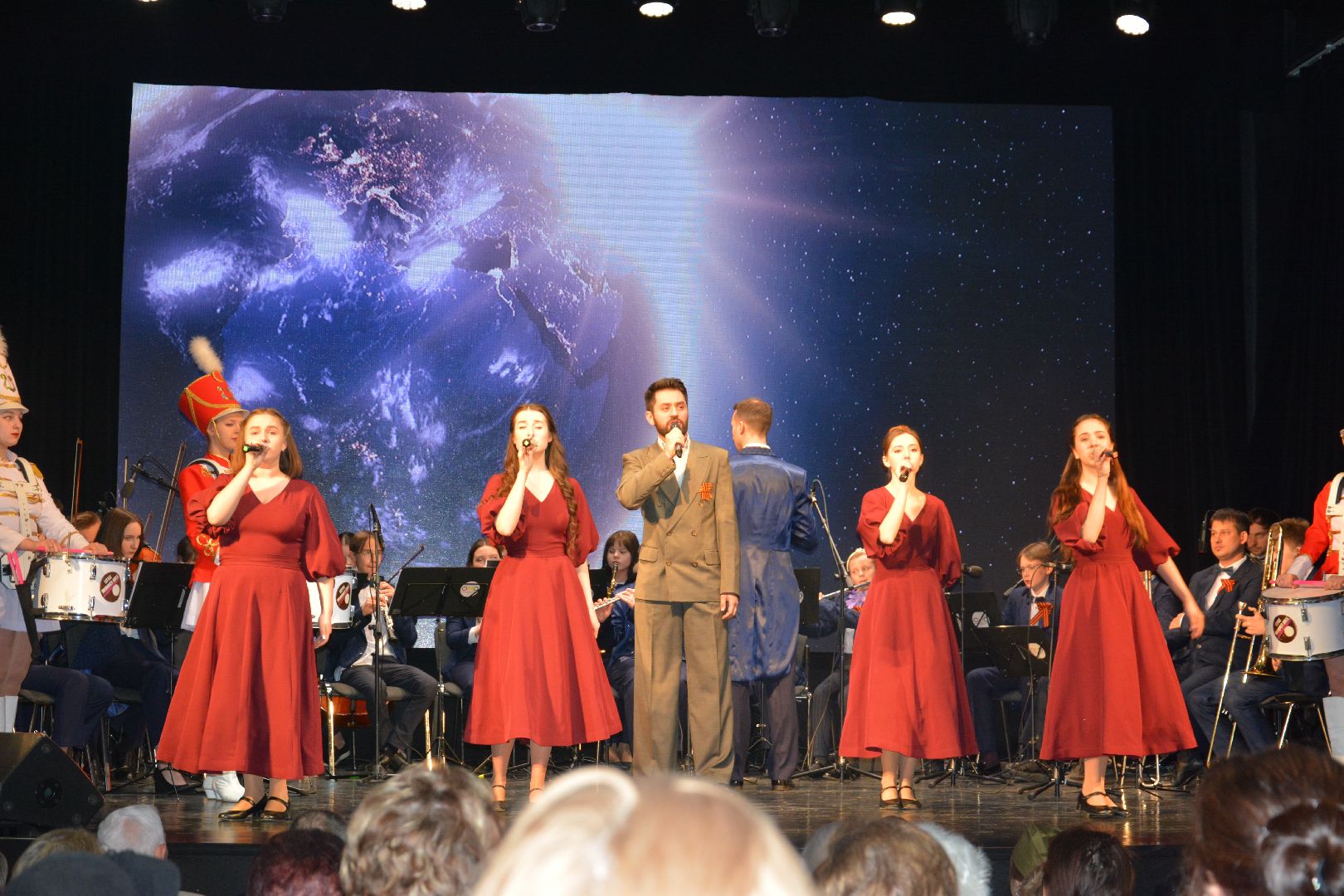 Звенигород, День Победы, Ирина Ватрунина, президентский фонд культурных инициатив, музыкально-поэтический спектакль