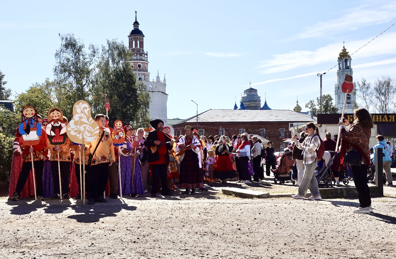сергиев посад, сергиеао-посадский городской округ, посадская матрешка, история , традиции , культура , фестиваль ,