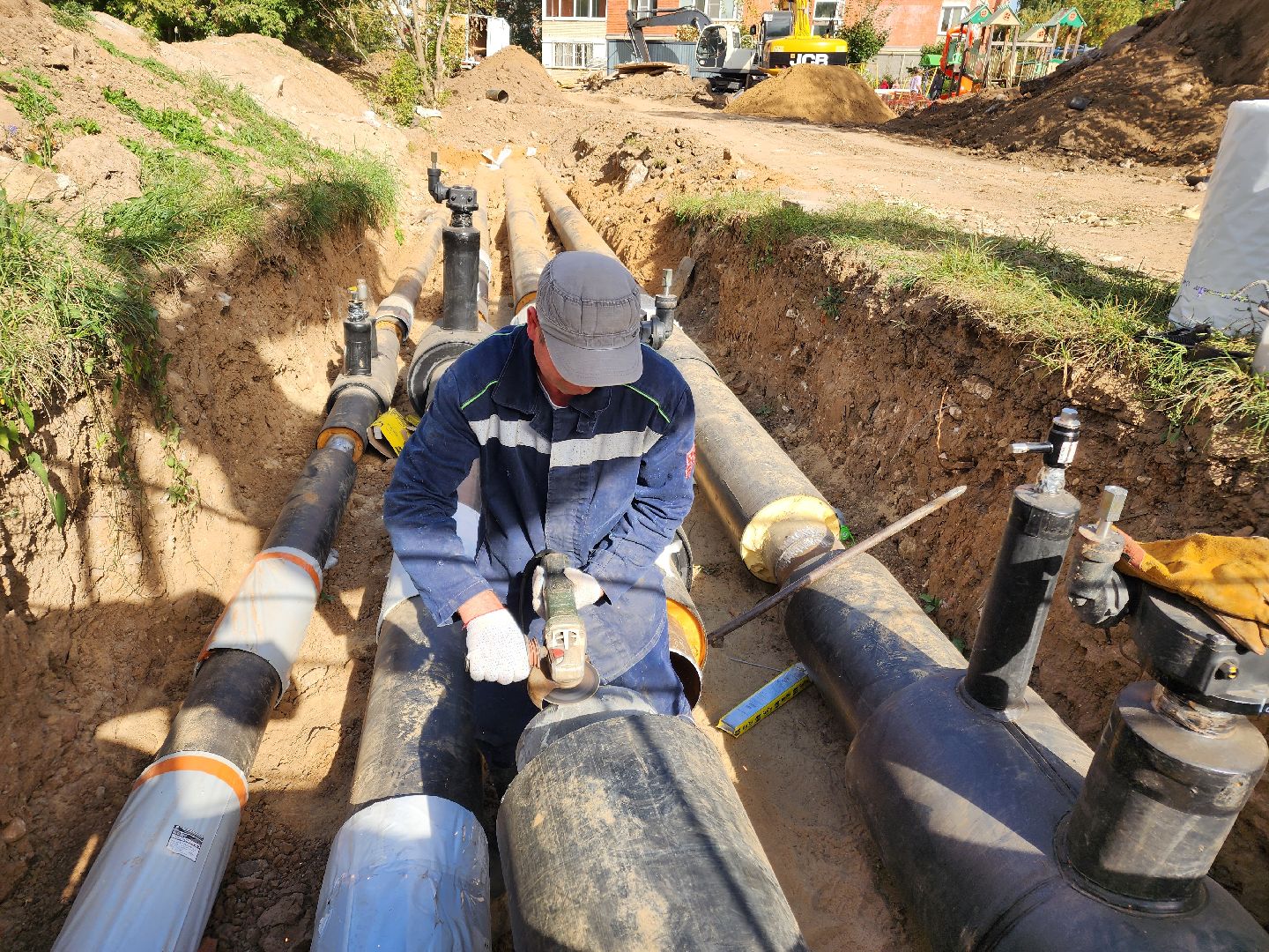 чехов, улица чехова , вишневый бульвар, капремонт теплосети, модернизация инженерных сетей , реконструкция , система отопления и гвс, горячее водоснабжение,подготовка к отопительному сезону, подключение домов к системе гвс, госпрограмма московской области,  развитие инженерной инфраструктуры,