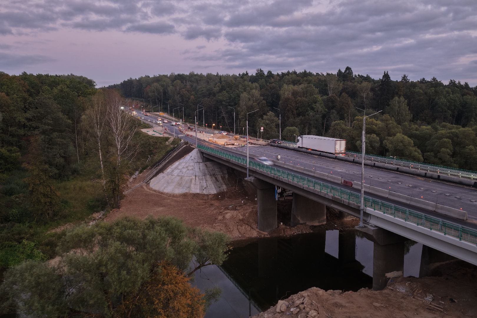 видео с коптера, мост через нару,