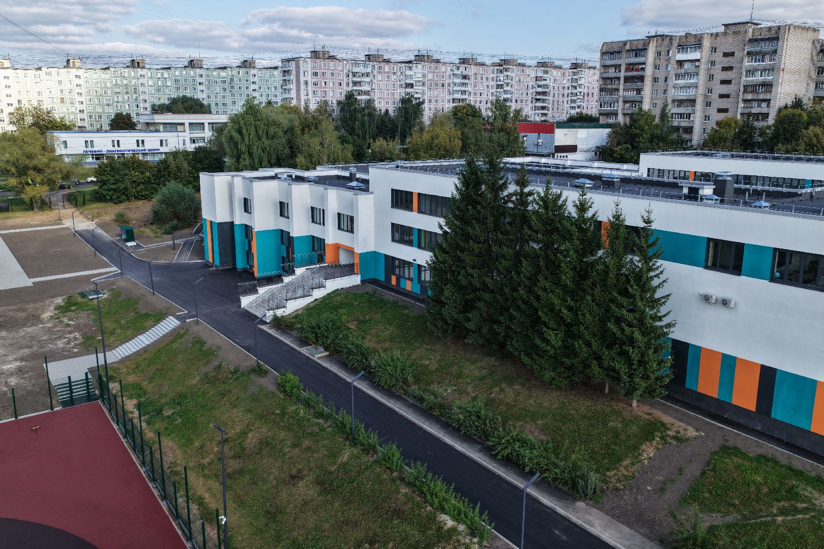 видео с коптера, школа 2 в серпухове, капремонт школы 2 в серпухове,