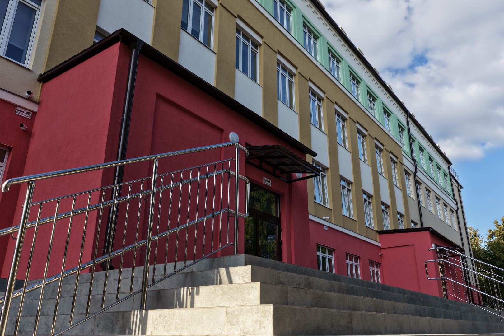 видео с коптера, школе 1 в серпухове,