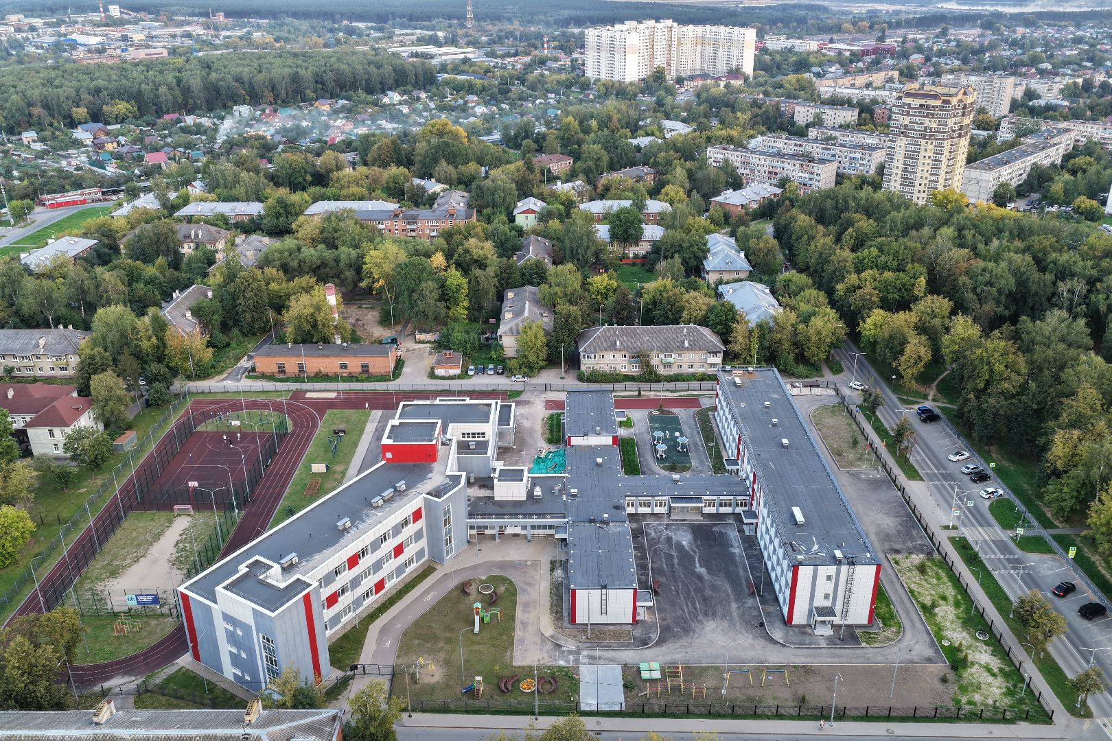 видео с коптера, школа 17 в серпухове,