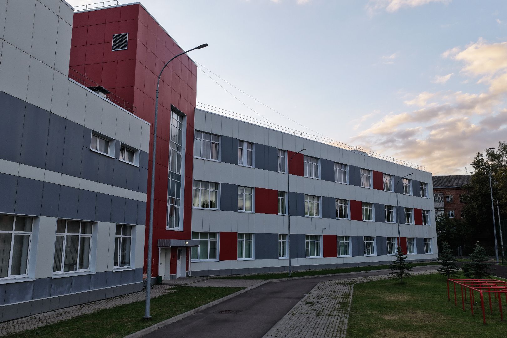 видео с коптера, школа 17 в серпухове,