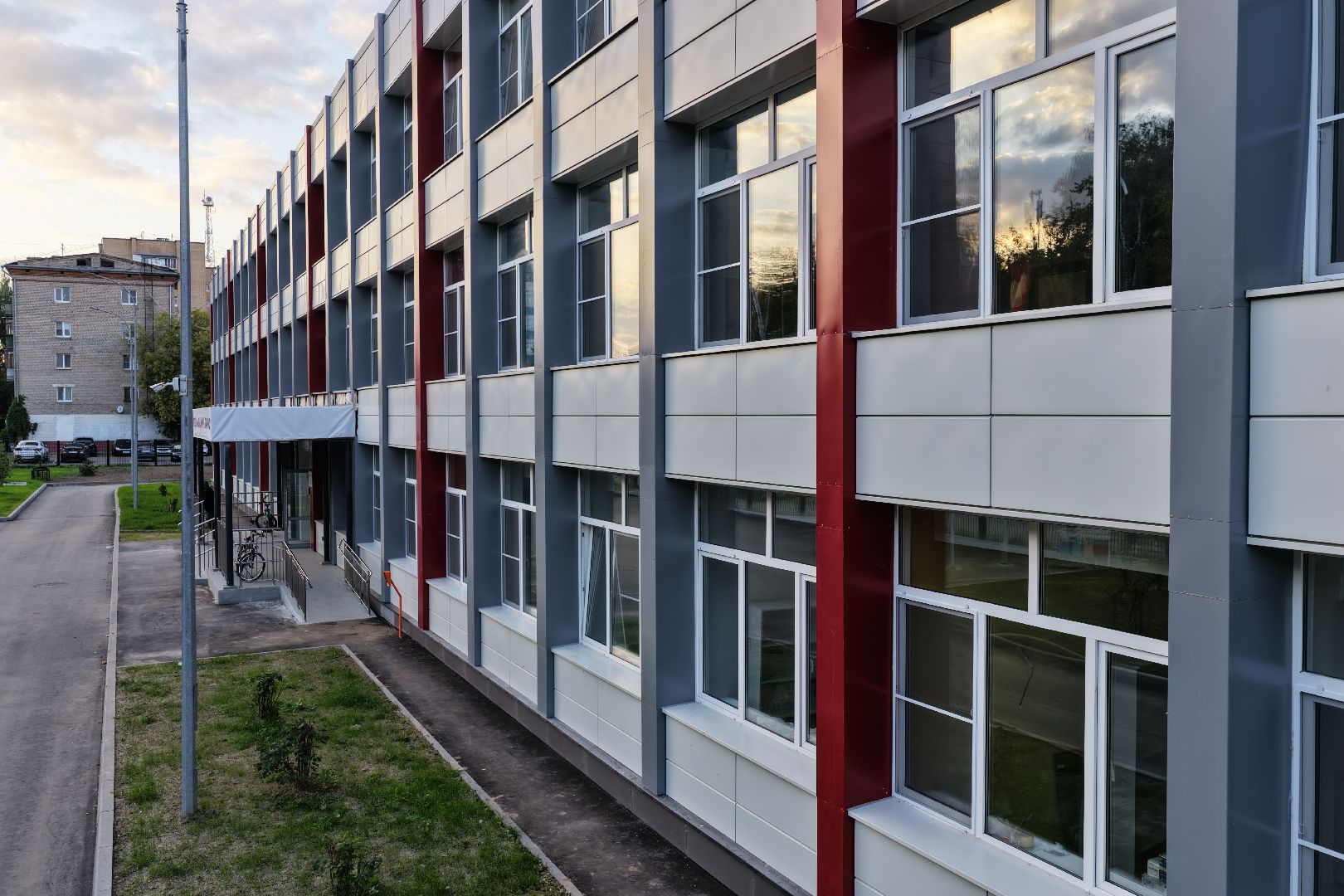 видео с коптера, школа 17 в серпухове,