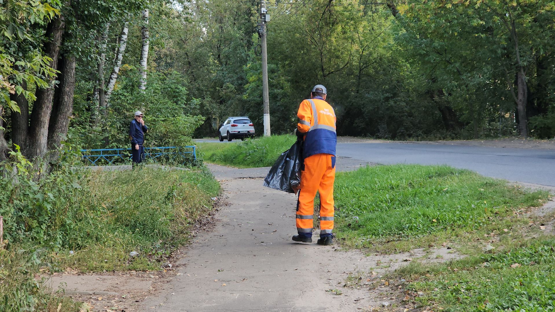 пушкино, коммунальная служба, уборка территории, мусор, листва, уборка города, уборка городских территорий,