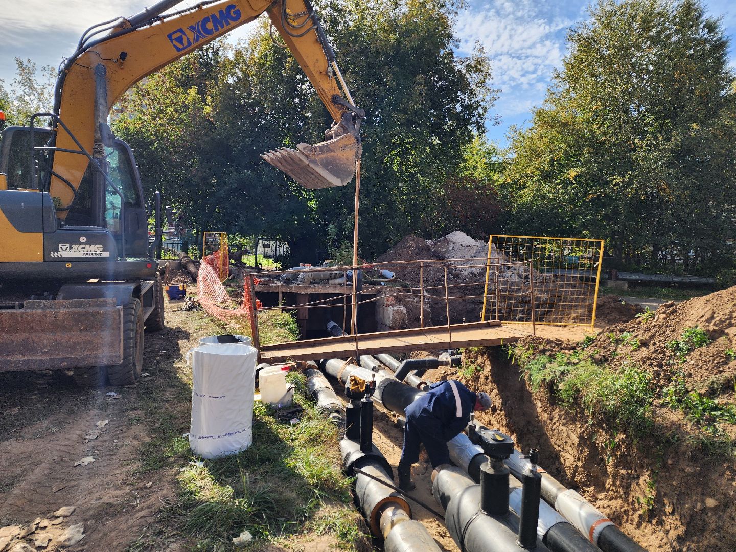 чехов, вишневый бульвар, улица чехова, капремонт теплотрассы, капитальный ремонт теплосетей, система отопления, модернизация, реконструкция, обновление, замена труб, подготовка к отопительному сезону, врезка в систему отопления, горячее водоснабжение, гвс,теплоснабжение, госпрограмма московской области, развитие инженерной инфраструктуры,