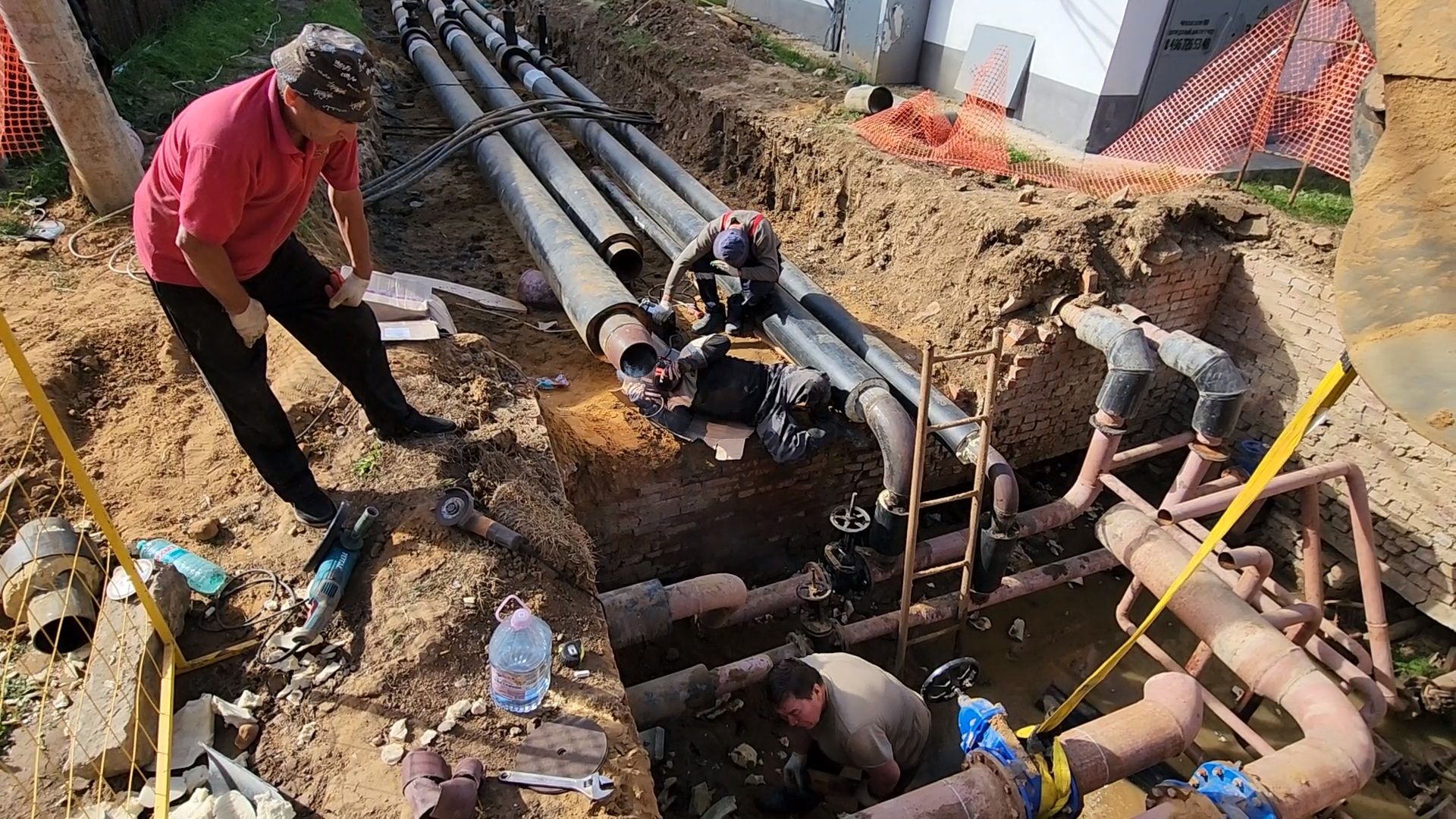 чехов, вишневый бульвар, улица чехова, капремонт теплотрассы, капитальный ремонт теплосетей, система отопления, модернизация, реконструкция, обновление, замена труб, подготовка к отопительному сезону, врезка в систему отопления, горячее водоснабжение, гвс,теплоснабжение, госпрограмма московской области, развитие инженерной инфраструктуры,