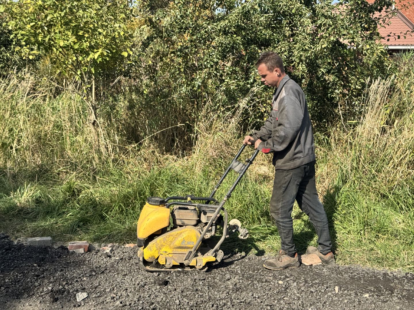 шаховская, ямочный ремон, ремонт дороги, асфальтная крошка,